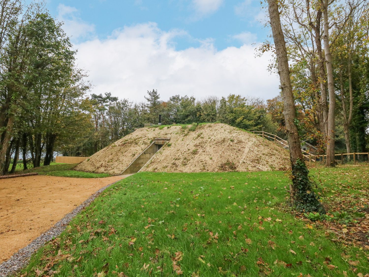 Standby Generator Bunker - Dorset - 1137374 - photo 1