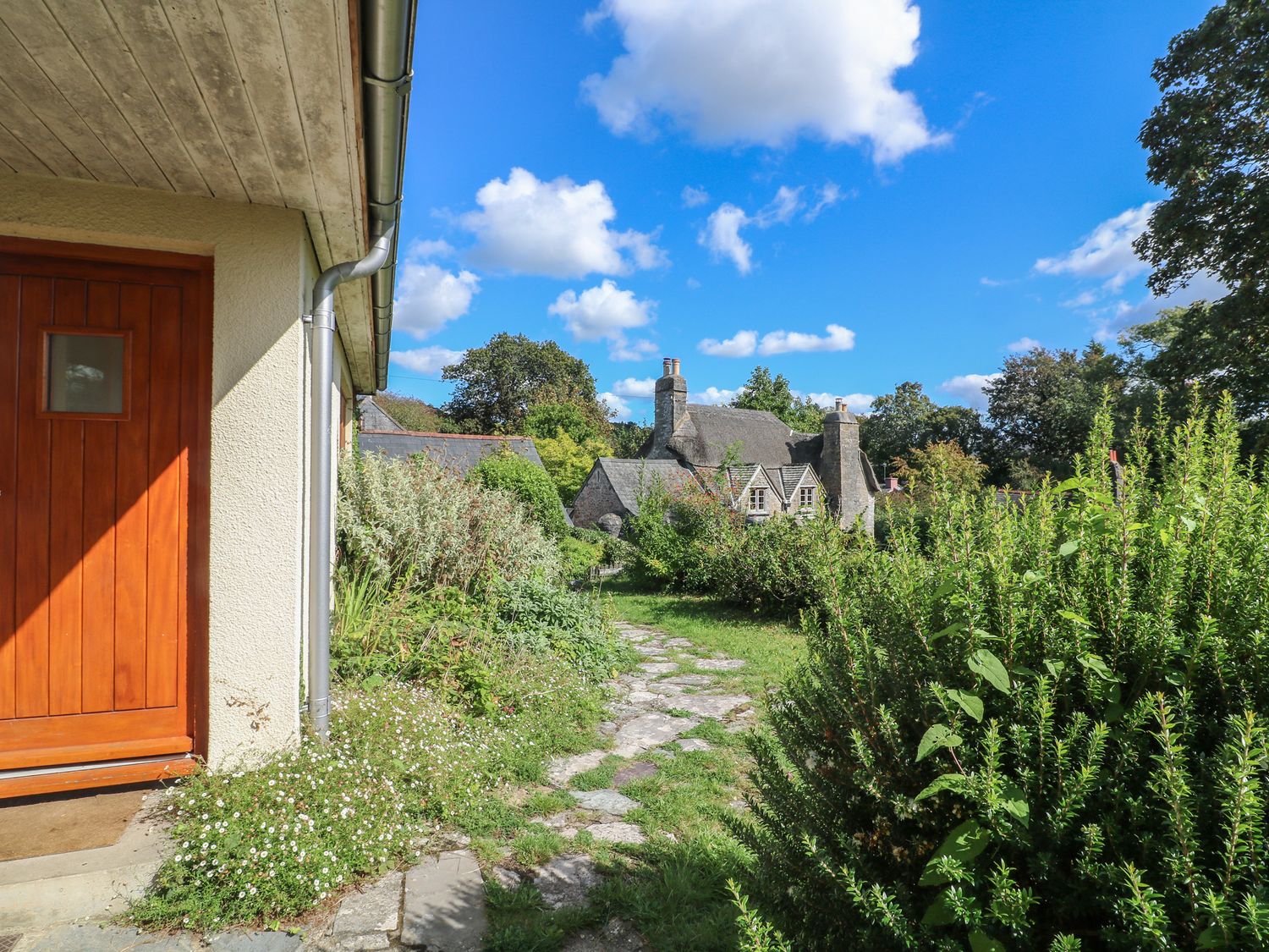 Mulberry Cottage                     photo 2