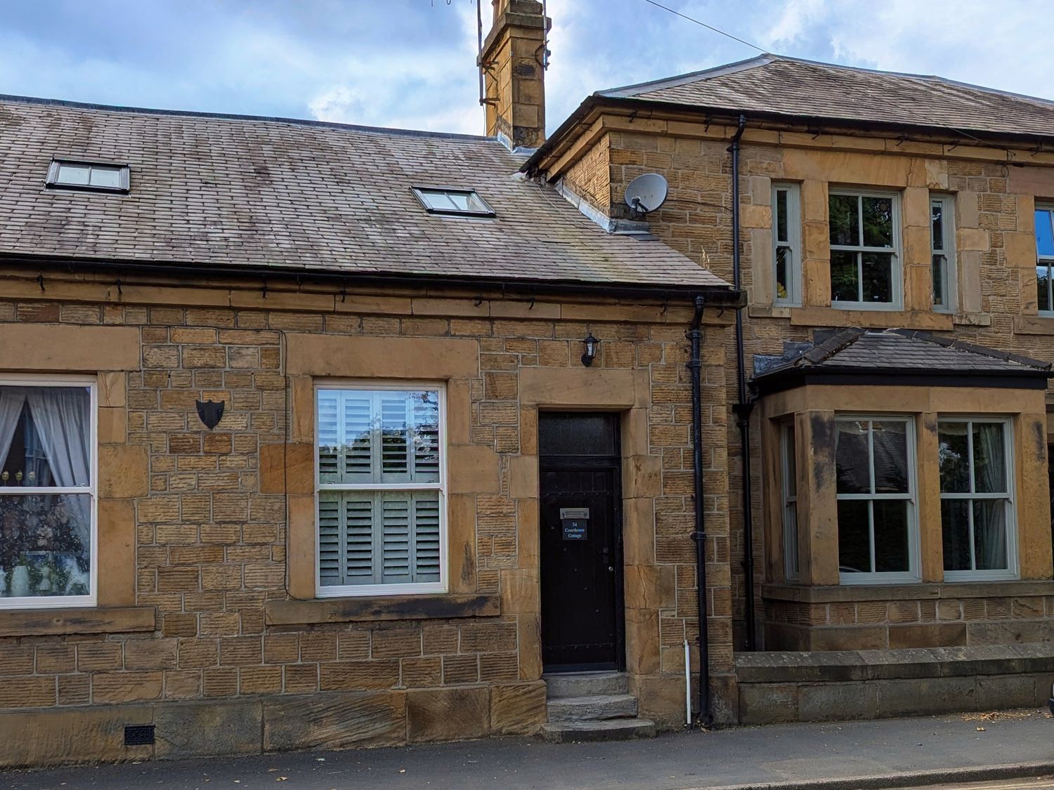 Courthouse Cottage - Peak District & Derbyshire - 1140580 - photo 1