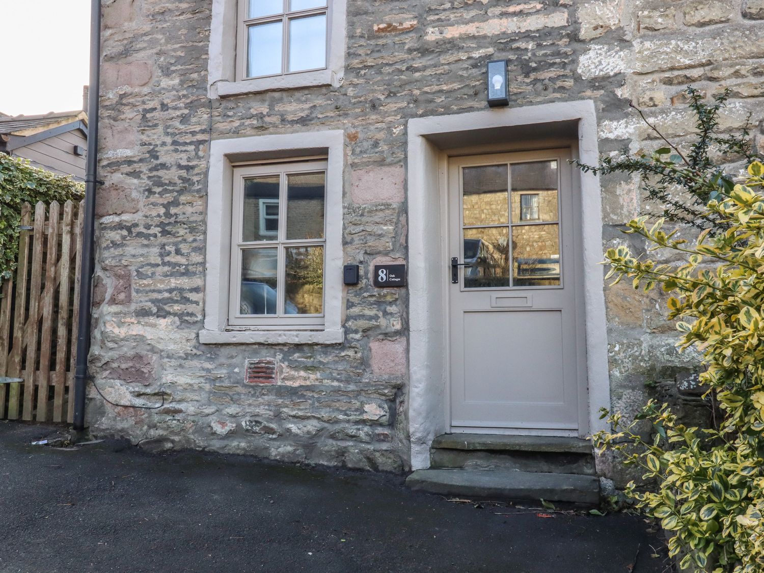 8 Oak Cottages - North Yorkshire (incl. Whitby) - 1141238 - photo 1