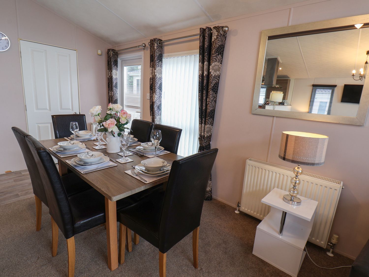 Evergreen Pines ( Ref 1146319 ) Holiday Lodge Accommodation at Cayton Bay North Yorkshire