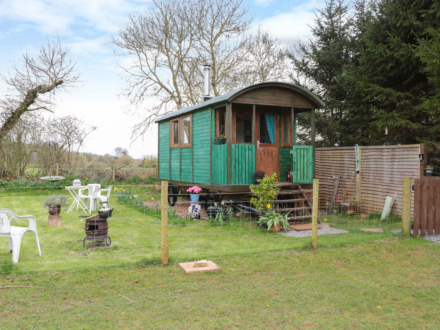 Harri's Hut - Somerset & Wiltshire - 1149622 - photo 1
