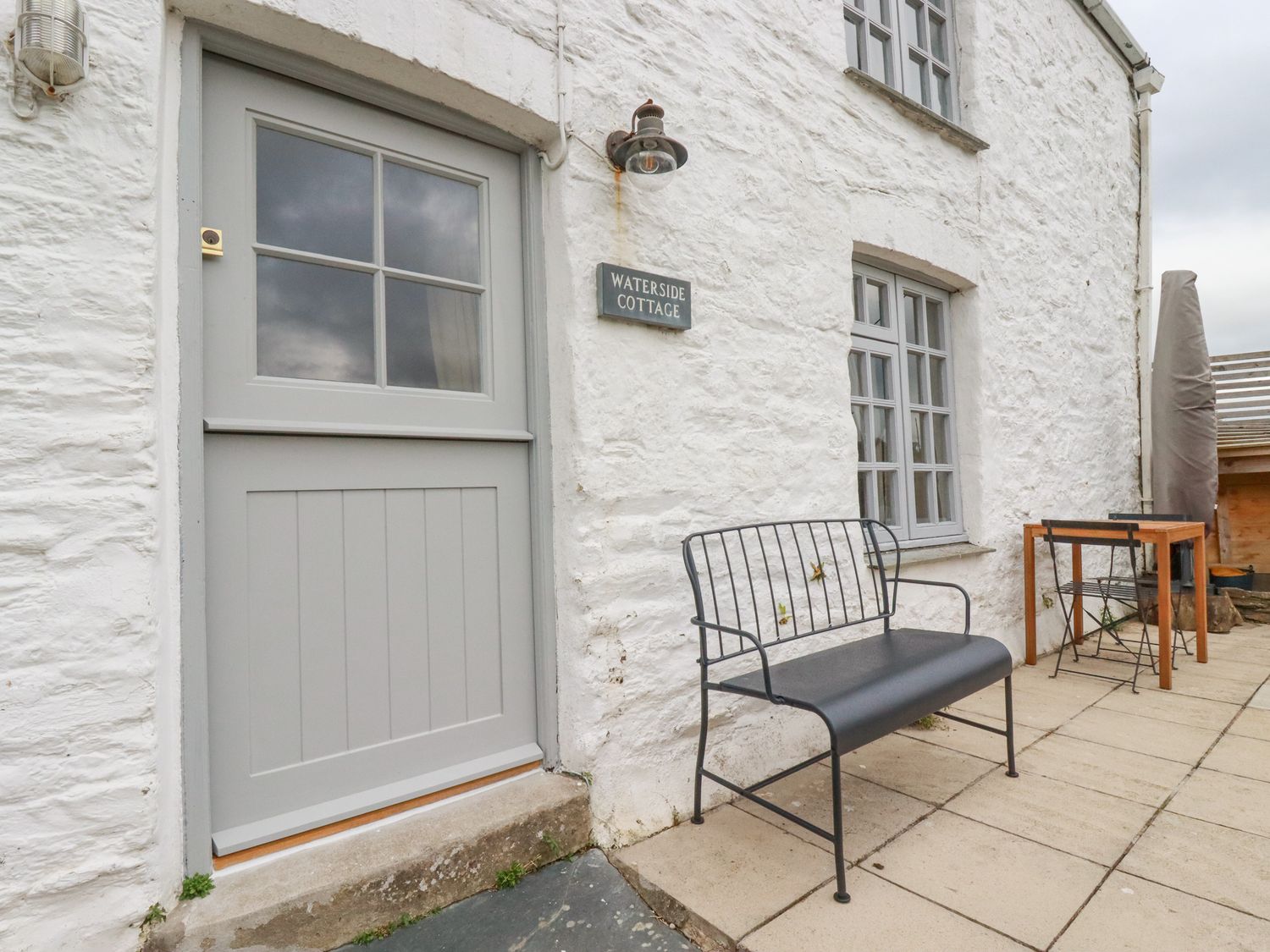 Waterside Cottage                     photo 2