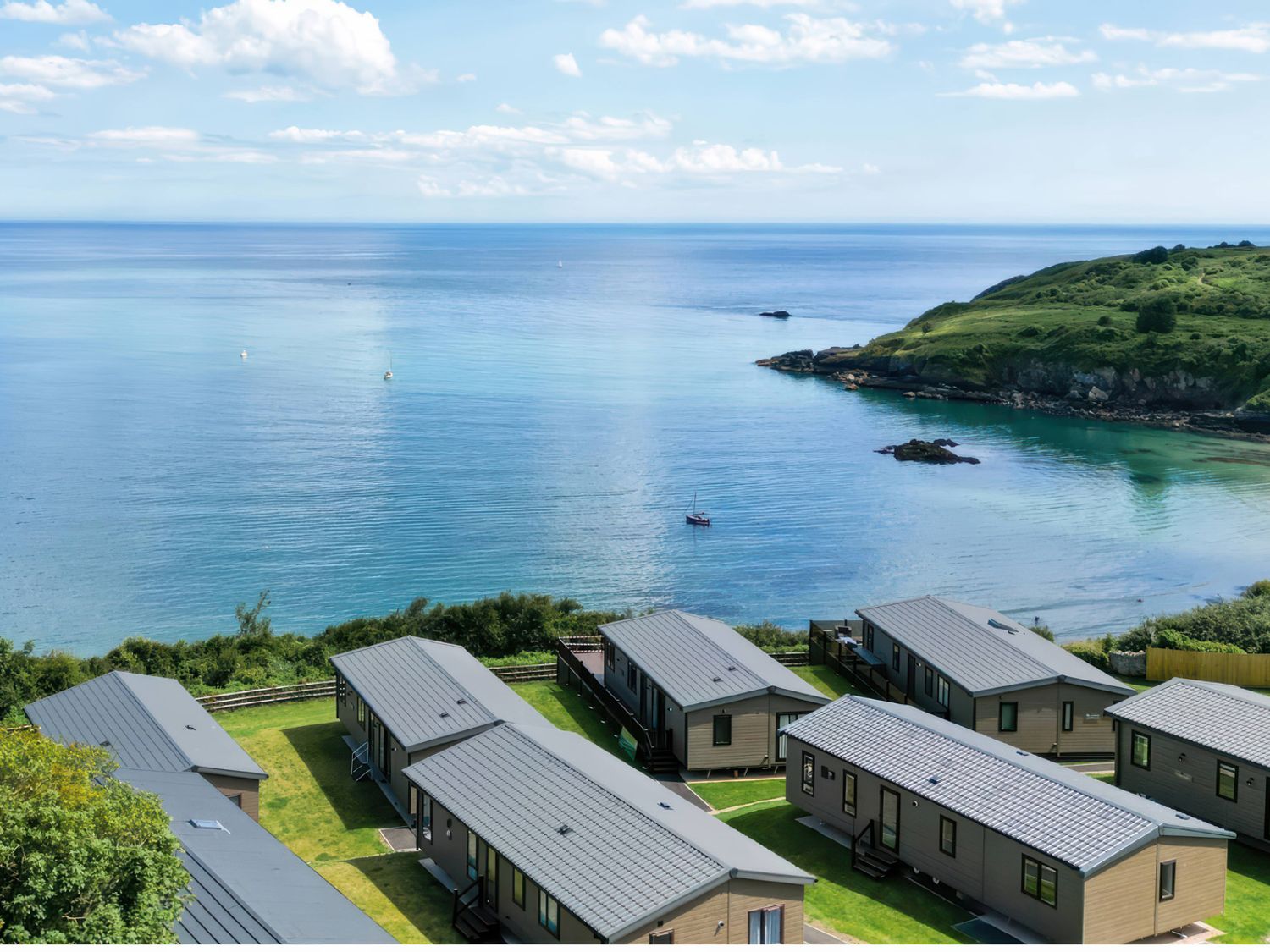 Cabins by the sea at Lodge 72 at Riviera Bay Coastal Retreat Brixham