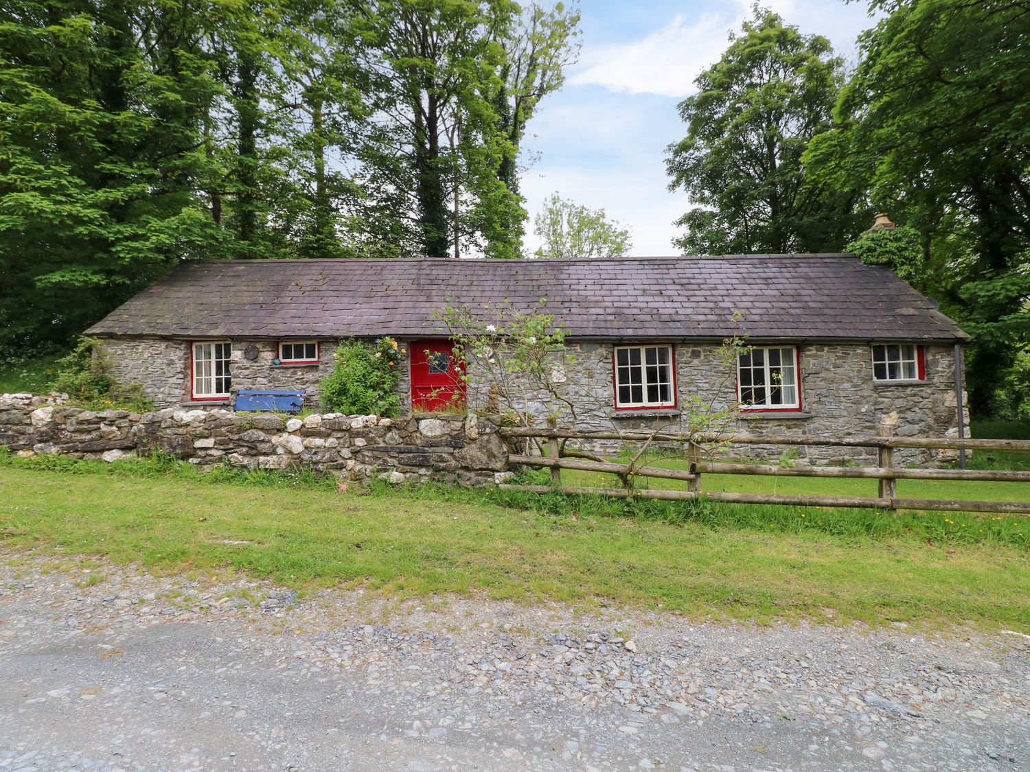 Penyrallt Fach Cottage - South Wales - 1154845 - photo 1