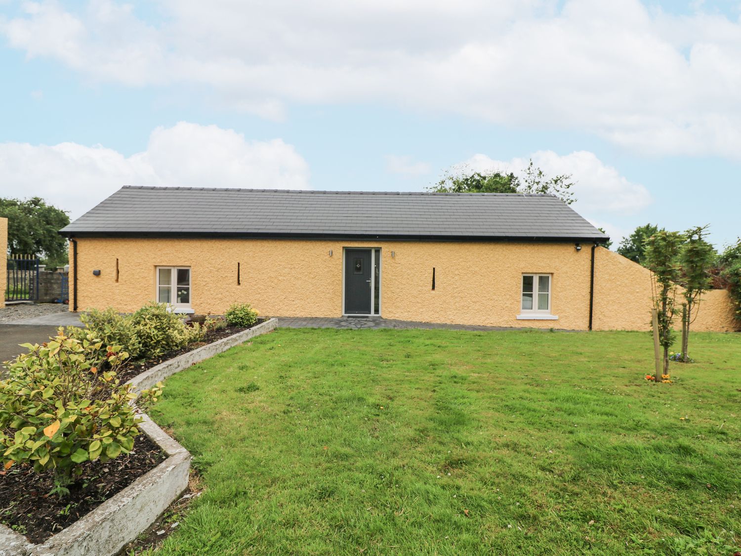 The Farm Cottage - East Ireland - 1155754 - photo 1