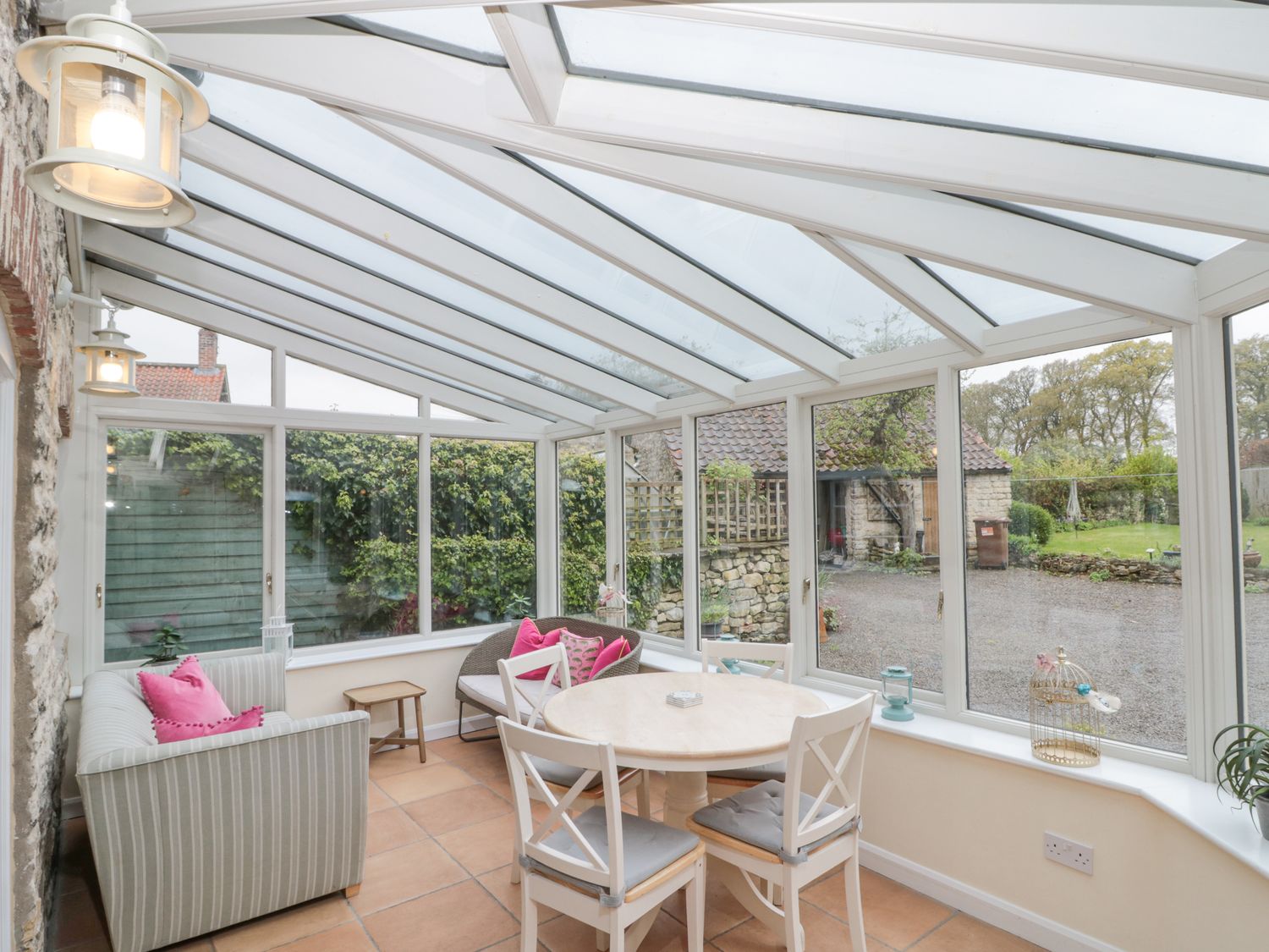Conservatory Harwood Cottage ( Ref YO084 ) Hovingham self catering accommodation