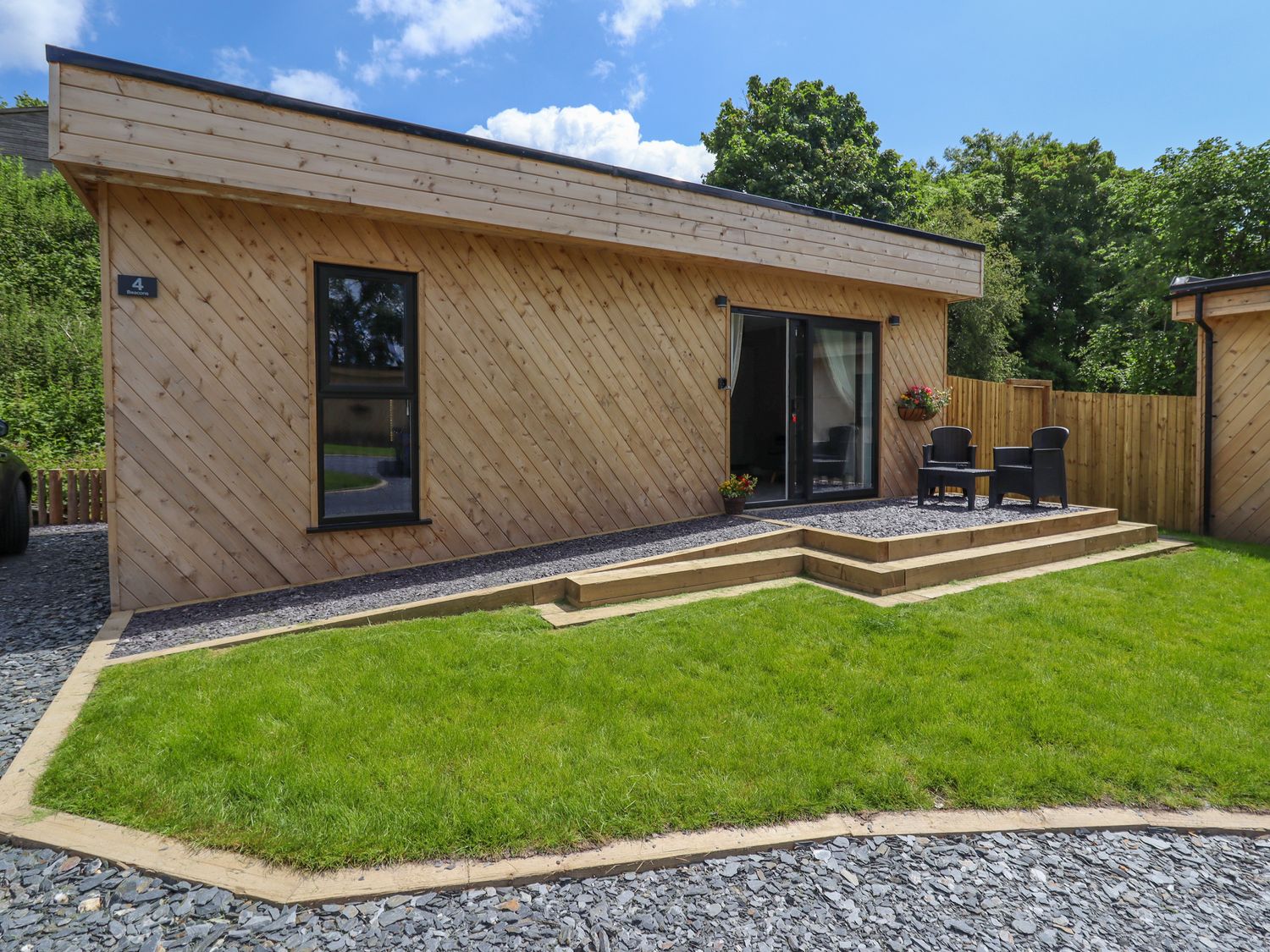 Valley Lodge 4 - North Wales Eco Lodges | Ruthin | Graig-fechan | Self ...