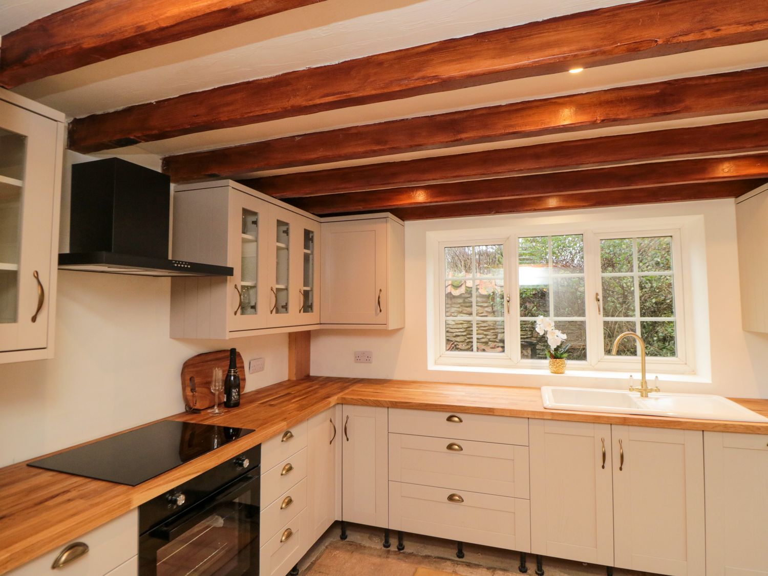 Rose Cottage East Ayton ( Ref 1157055 ) Holiday cottage rental in East Ayton near Scarborough