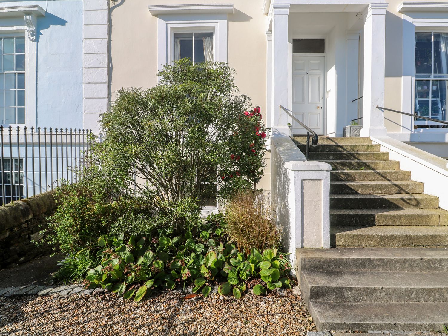 Apartment 1, Quayside, Falmouth                     photo 2