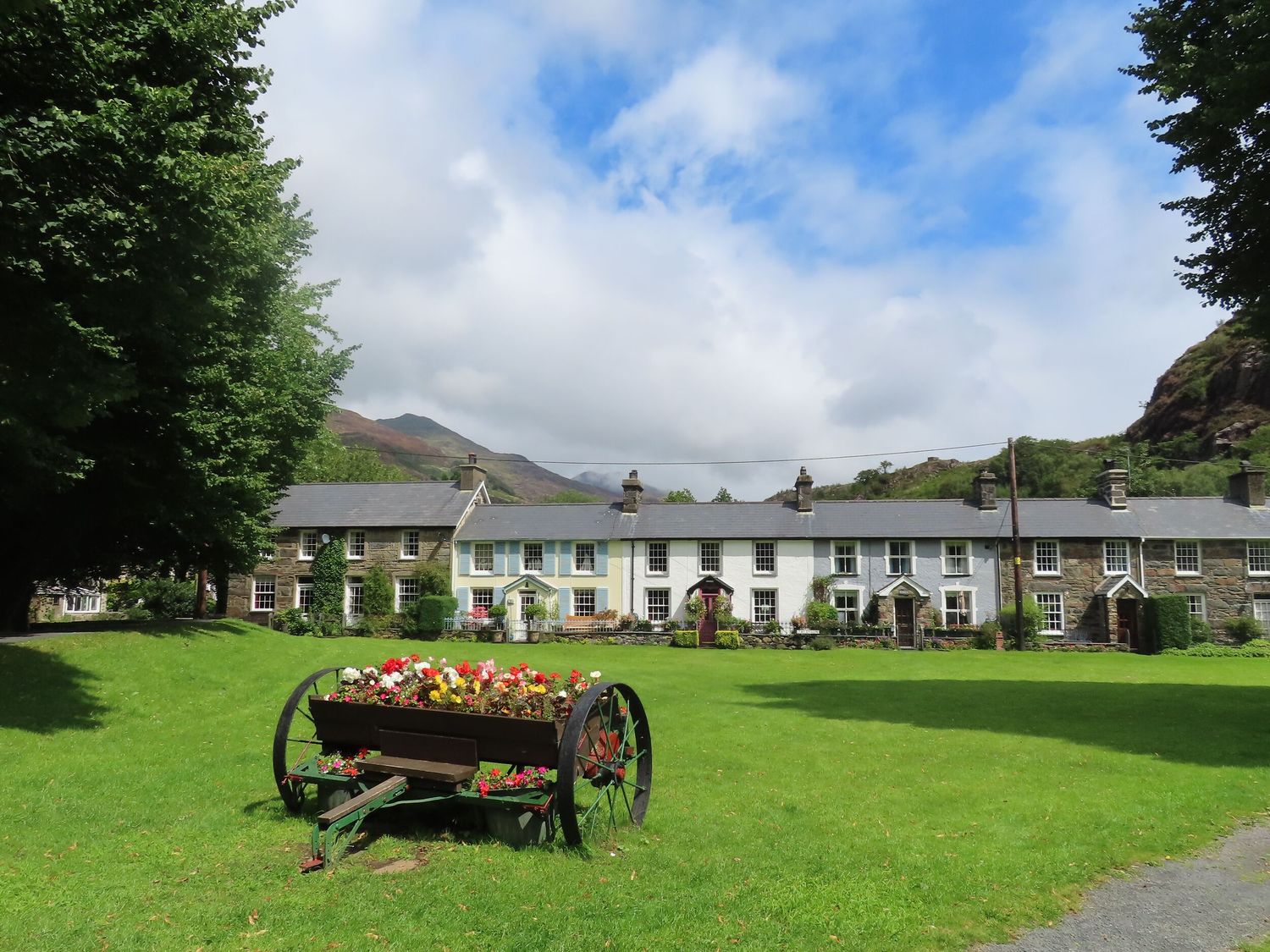 Cottage on the Green - North Wales - 1160172 - photo 1