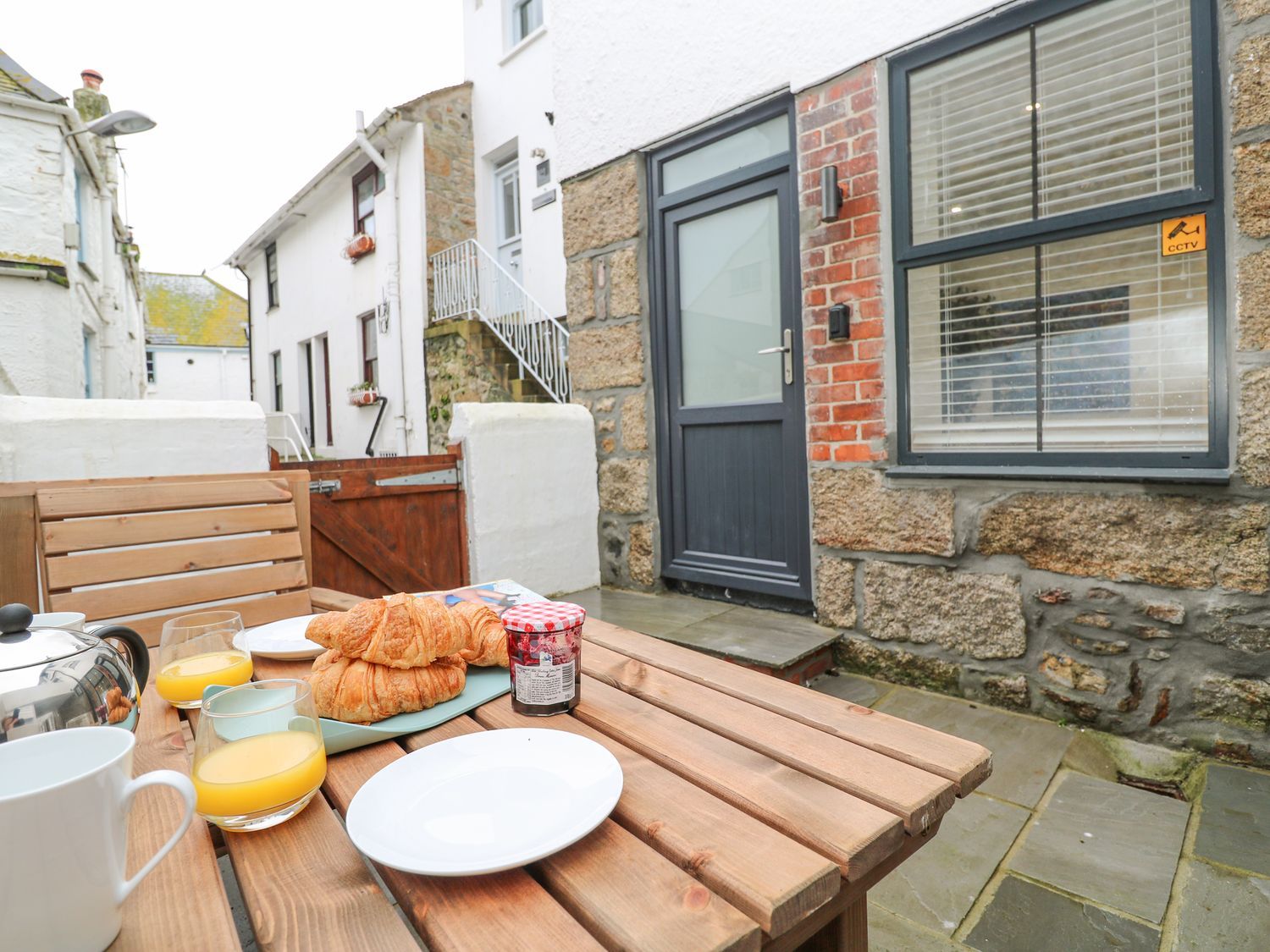 2A Salubrious Terrace - Cornwall - 1161321 - photo 1