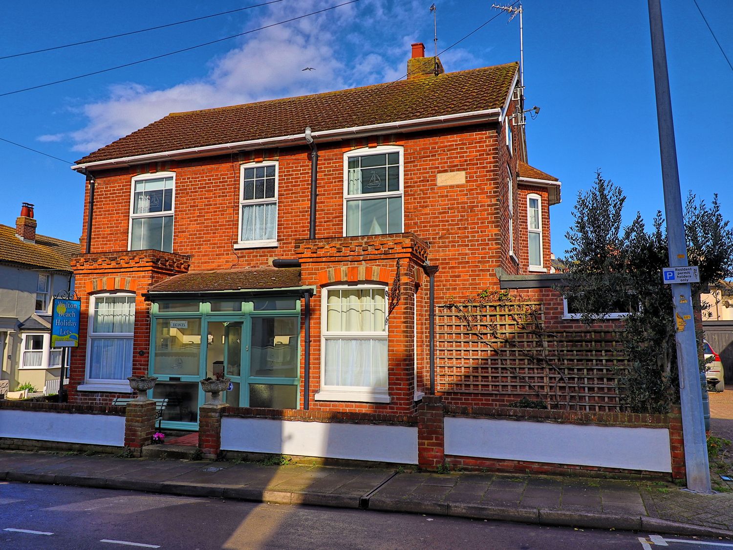 Walton Beach Holiday Lets - First Floor Apartment - Suffolk & Essex - 1163024 - photo 1