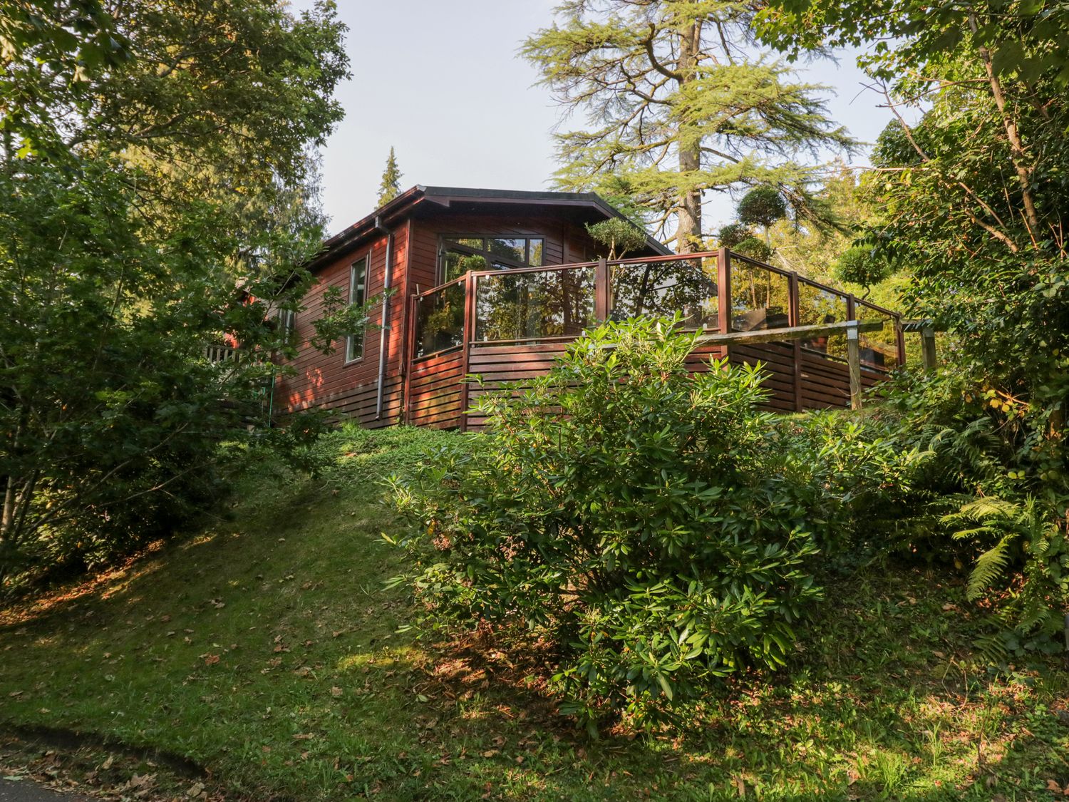 Tree House, Partial Lake Views - Lake District - 1164164 - photo 1