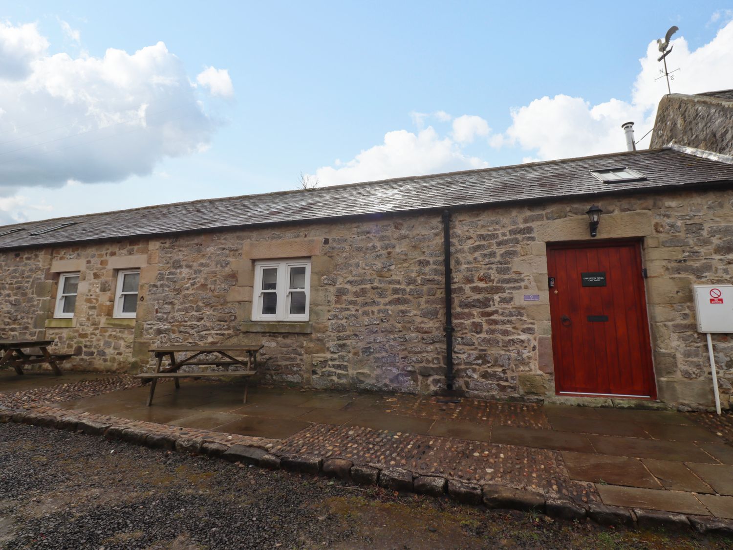 Christon Well Cottage                     photo 2