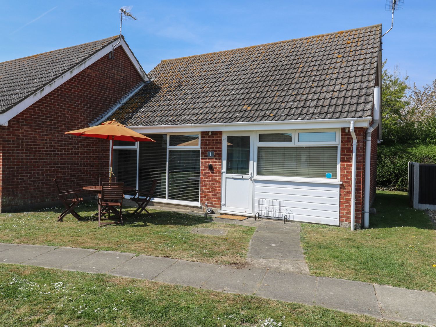 1 Kessingland Cottages - Suffolk & Essex - 1165813 - photo 1