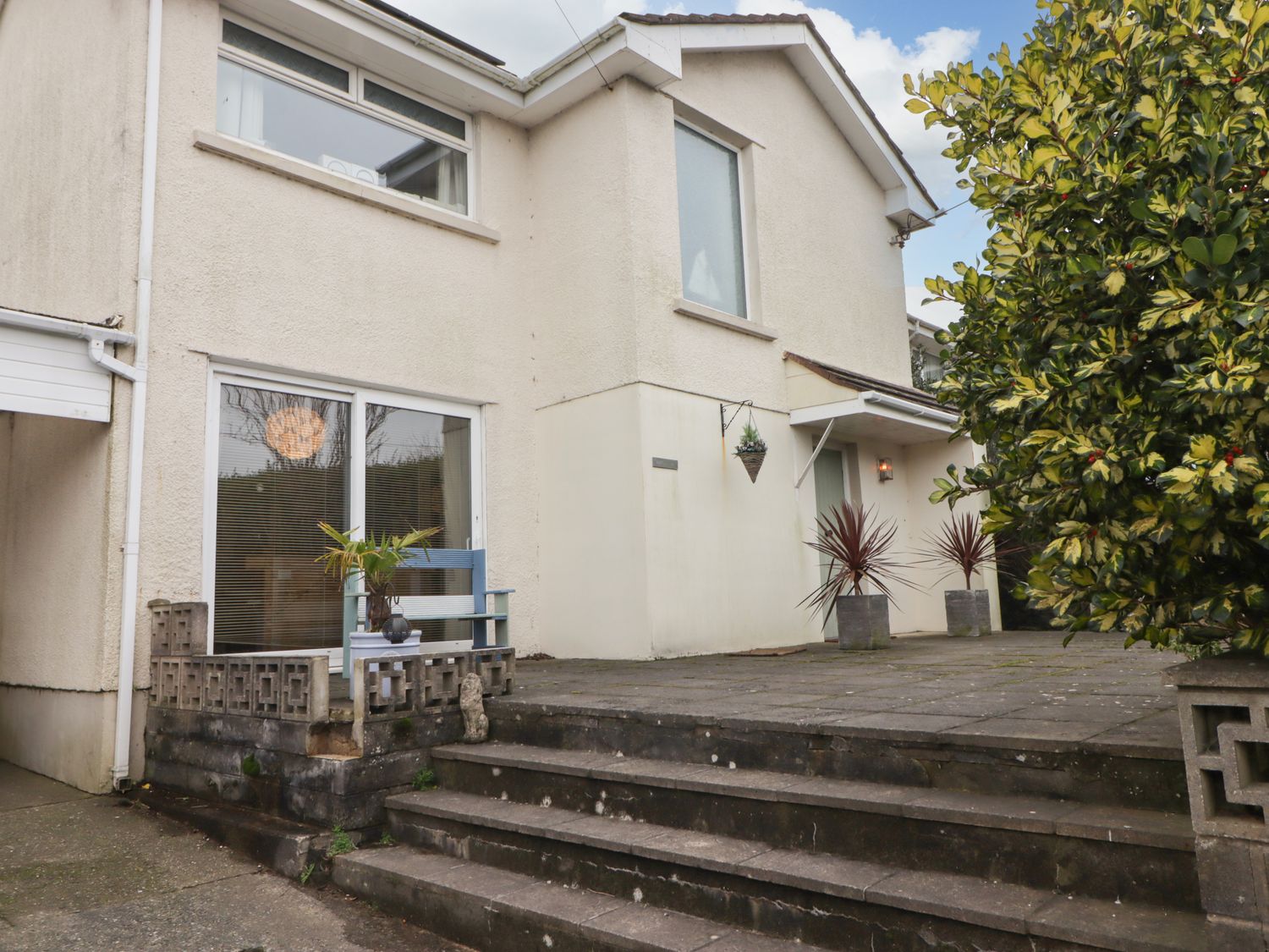 44 Honeyborough Road                     photo 2