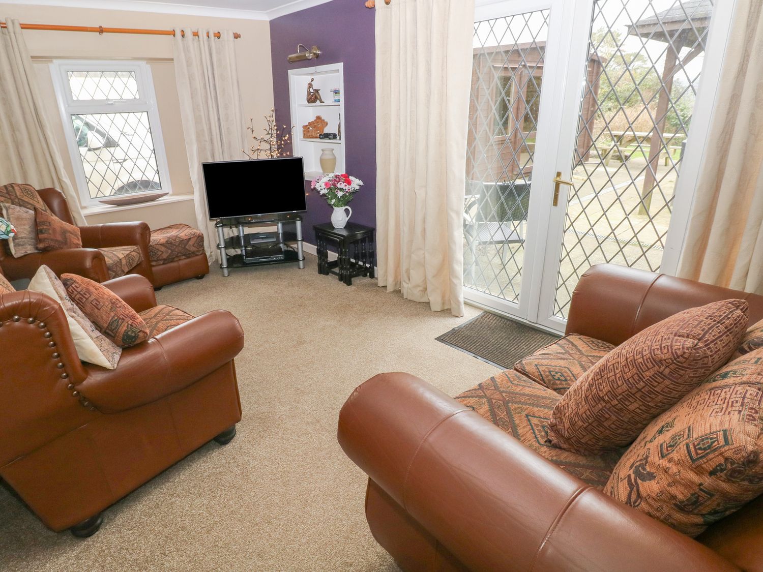 Greenhaven                     photo 2