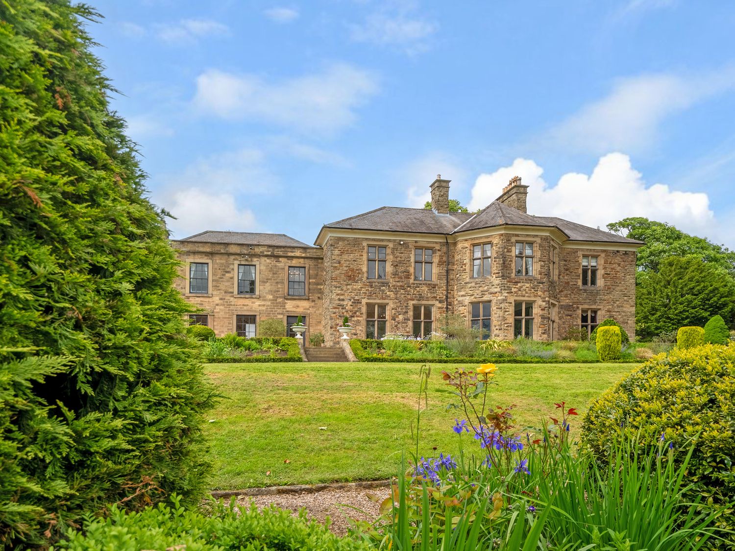 Hallfield Hall - Peak District & Derbyshire - 1169570 - photo 1