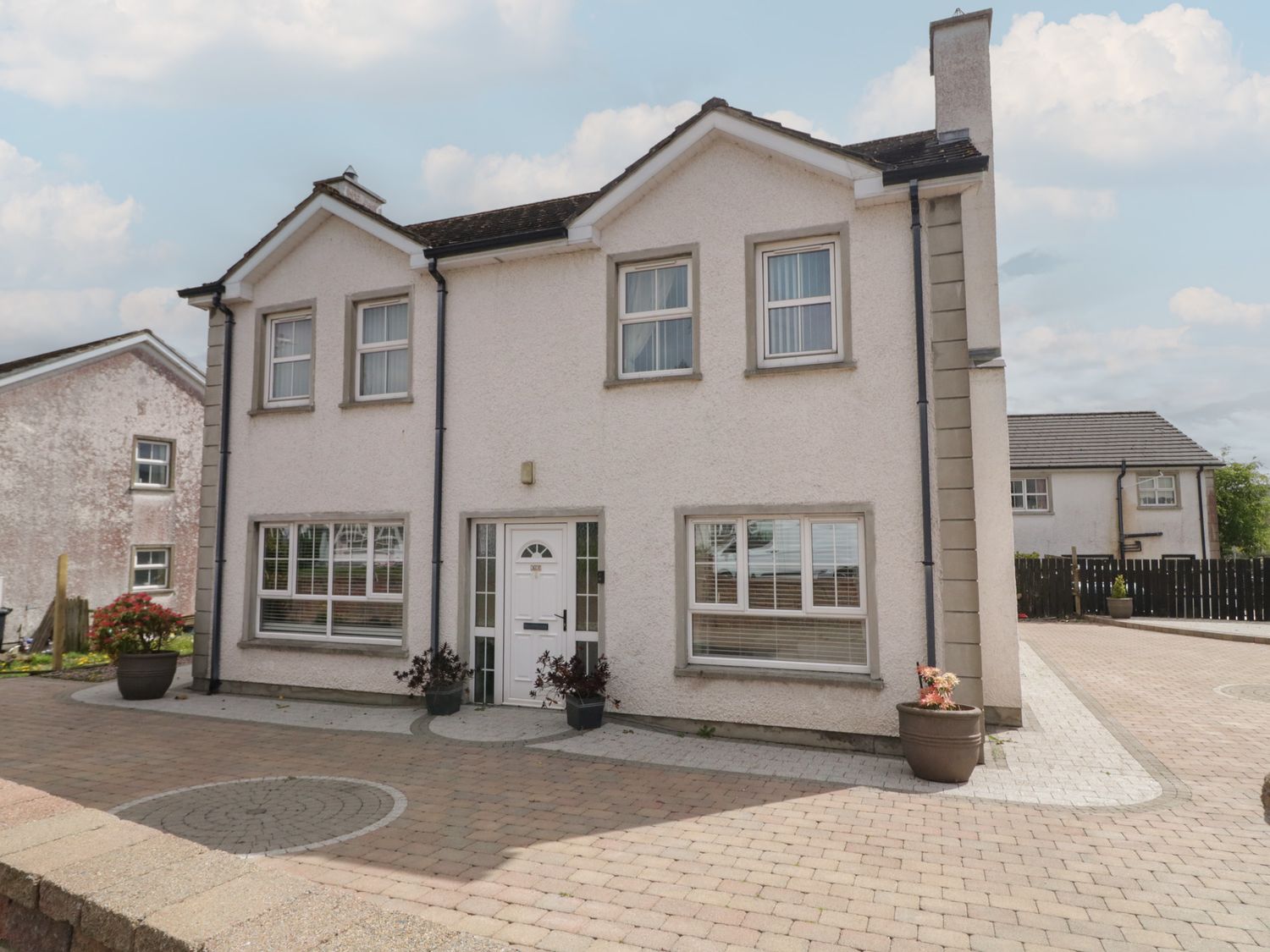 Donagh Cross Town House - County Donegal - 1172166 - photo 1