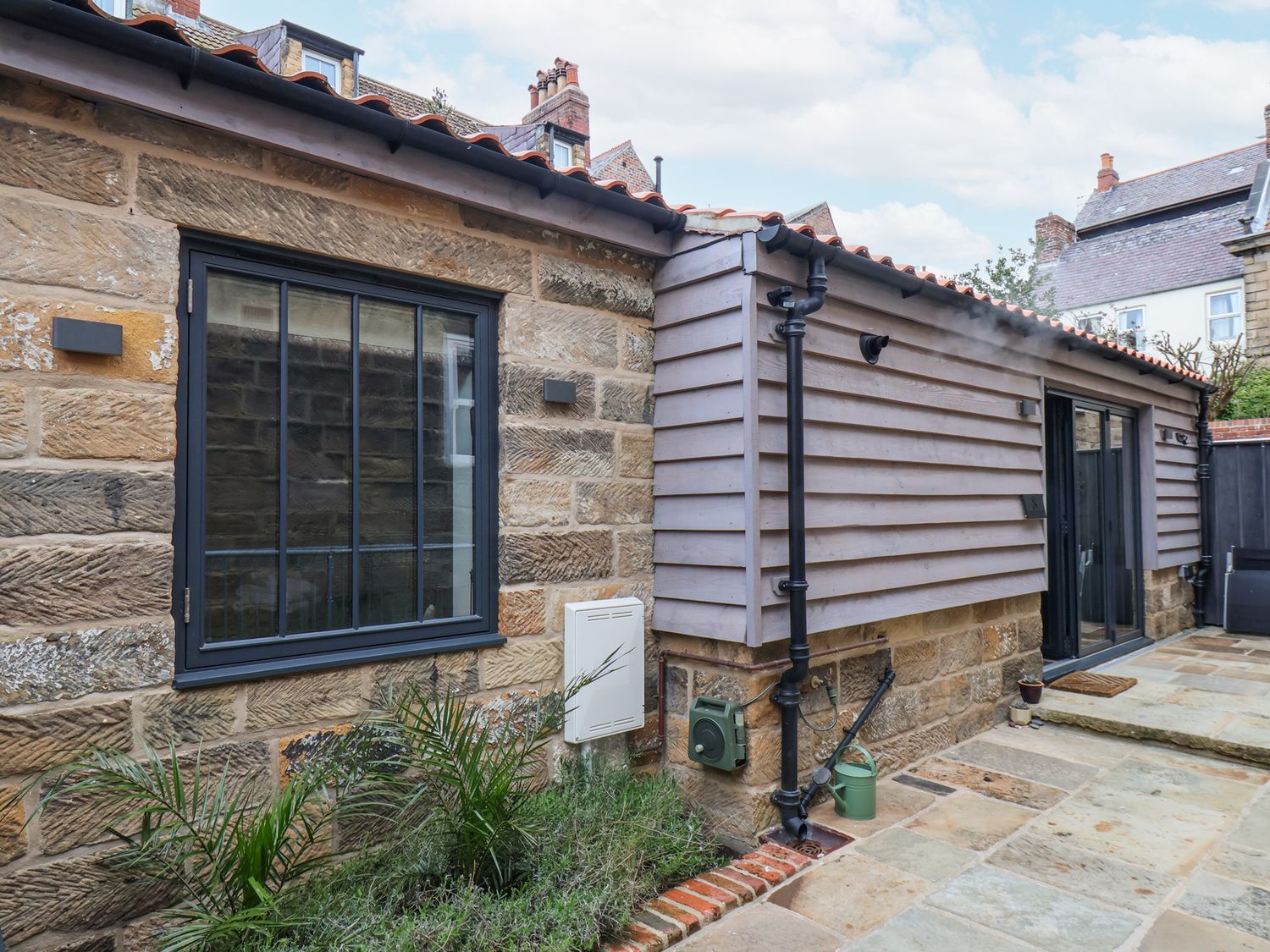 The Old Jet Workshop - North Yorkshire (incl. Whitby) - 1173443 - photo 1