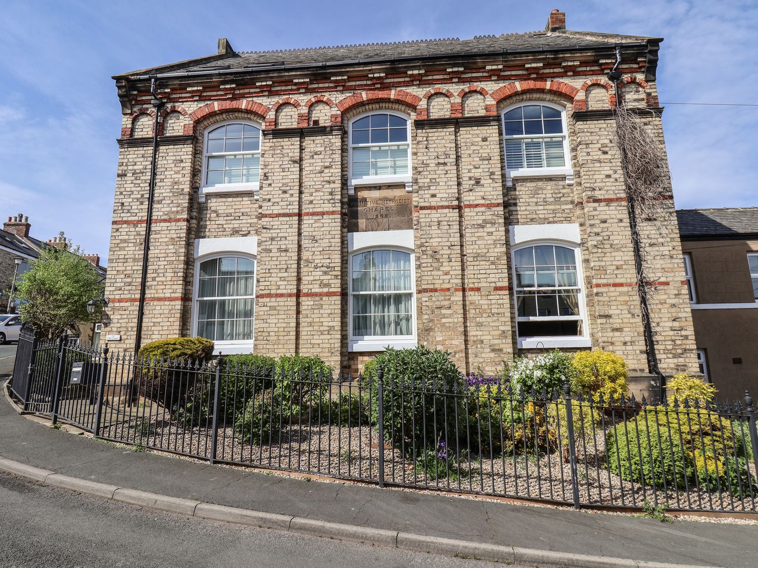 Flat 2 The Old Chapel - North Yorkshire (incl. Whitby) - 1174494 - photo 1