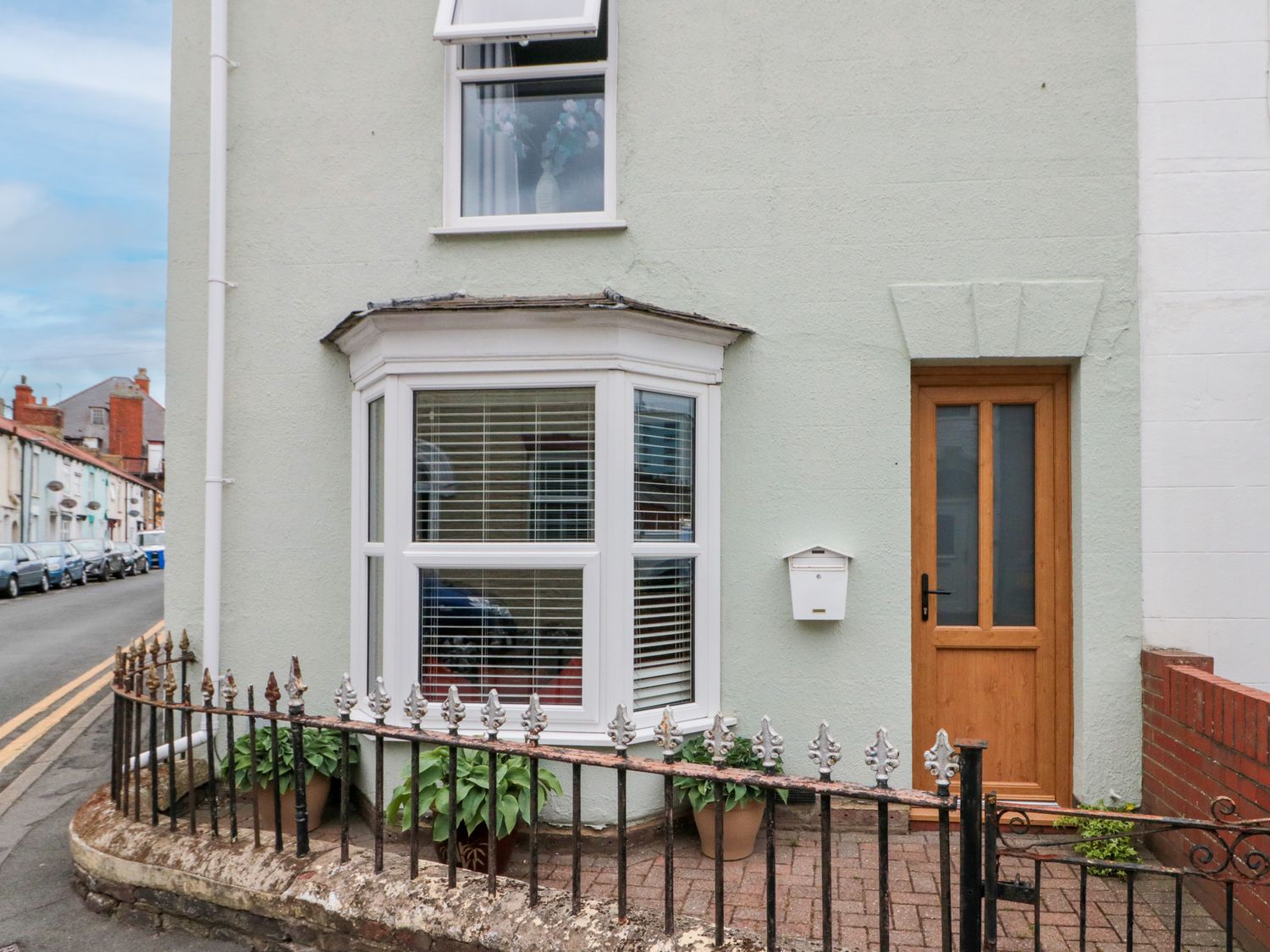 An entrance with a door and window at No.64 Nelson St in Bridlington