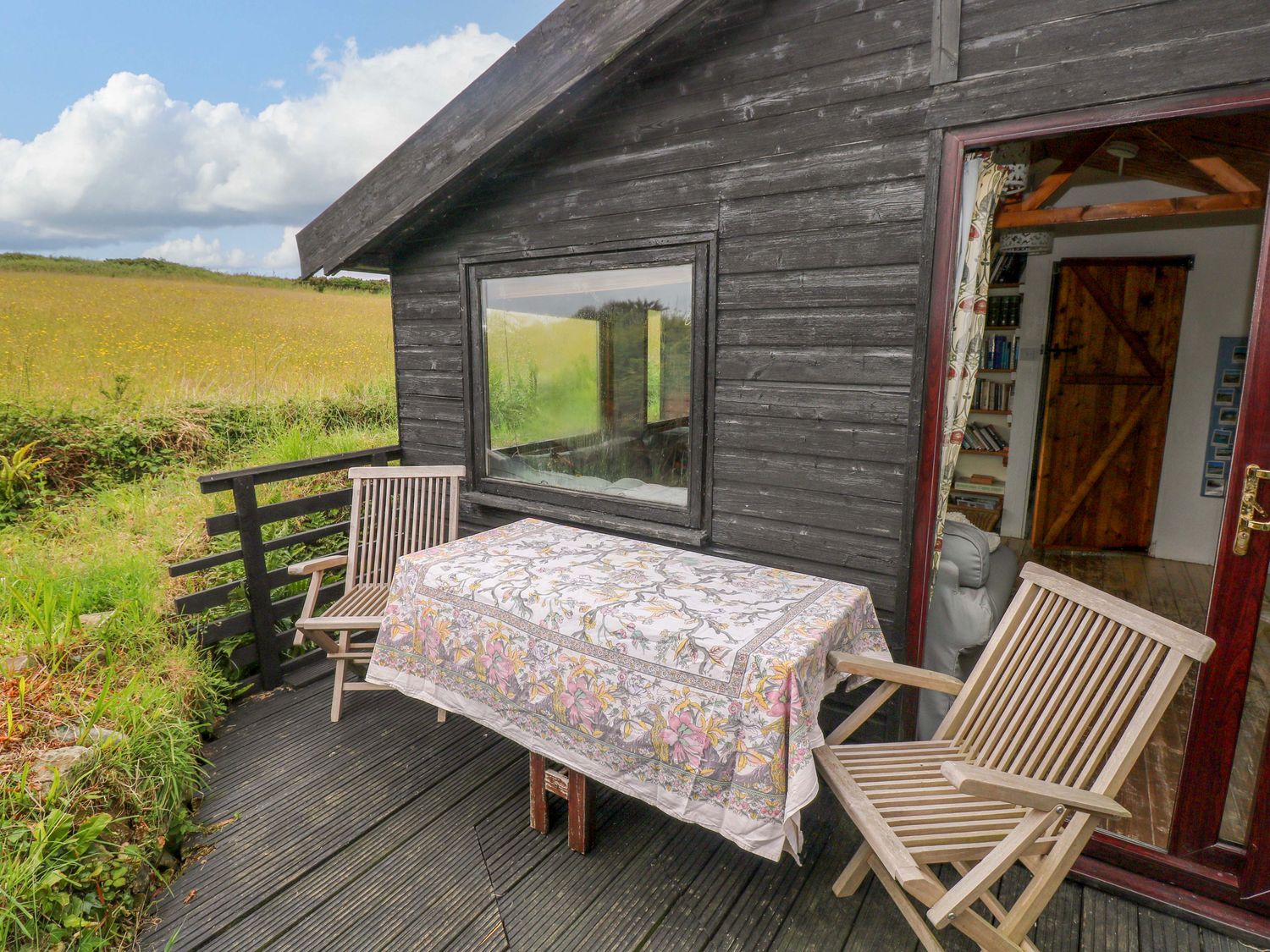 The Tree House - South Wales - 1177449 - photo 1