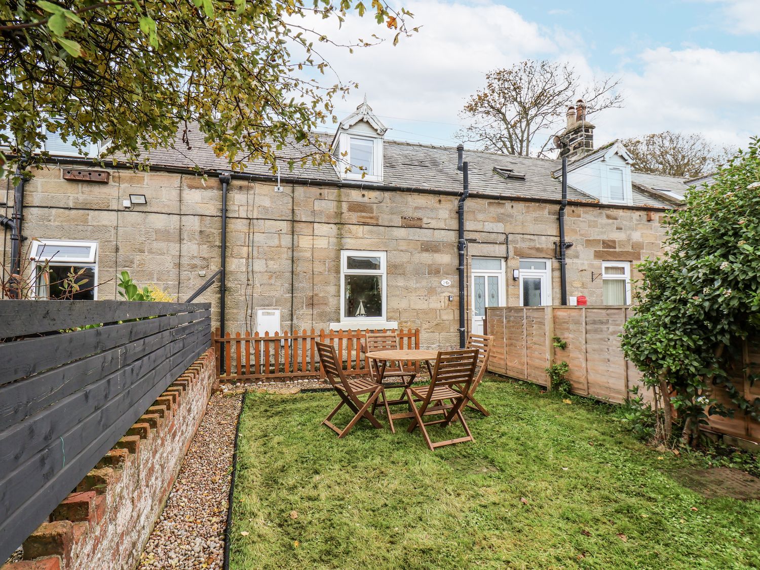 2 High Stakesby Cottages - North Yorkshire (incl. Whitby) - 1184701 - photo 1