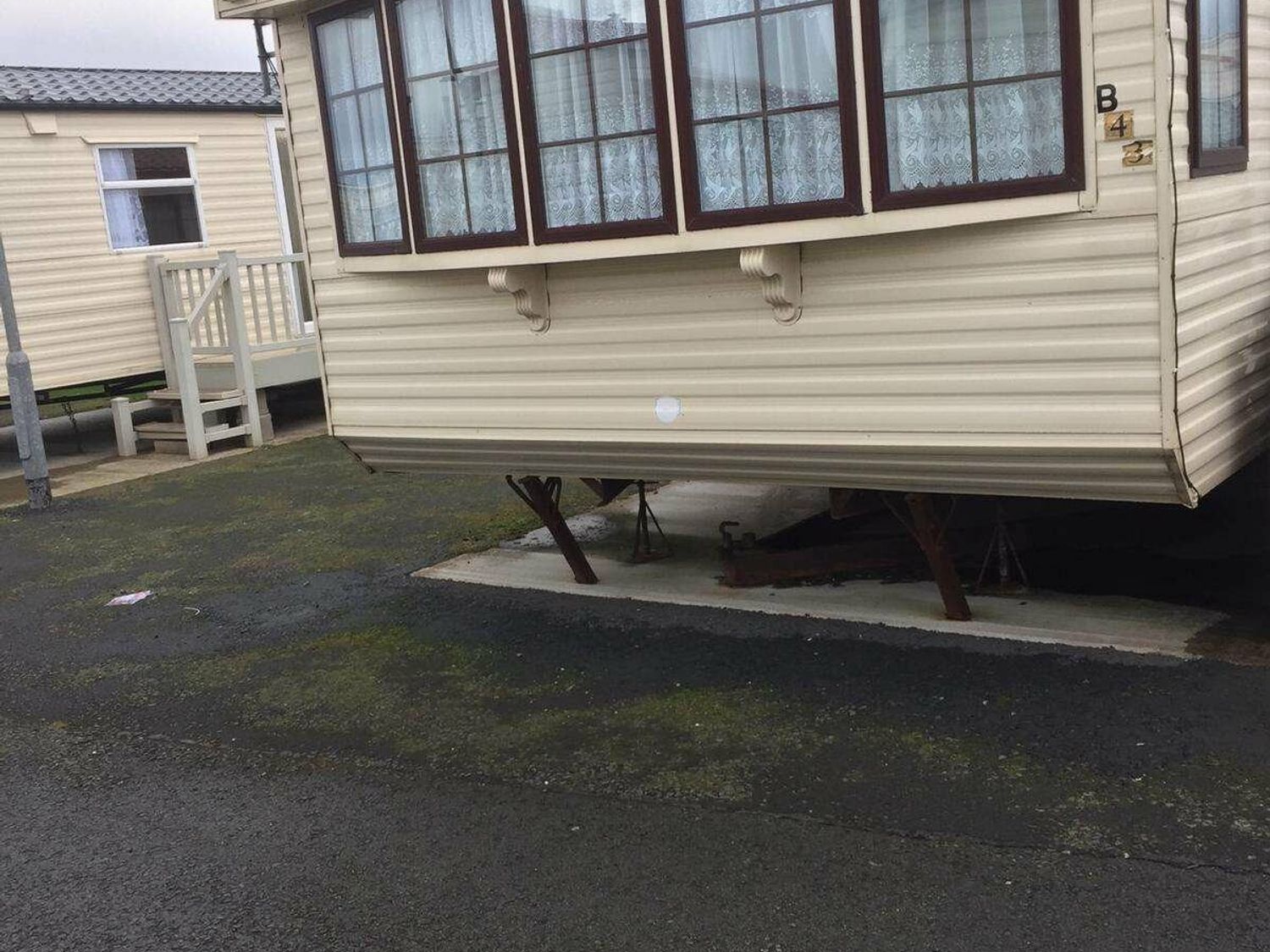 Millers Cottage Caravan Park - Holiday Accommodation 10623 - North Wales - 1184940 - photo 1