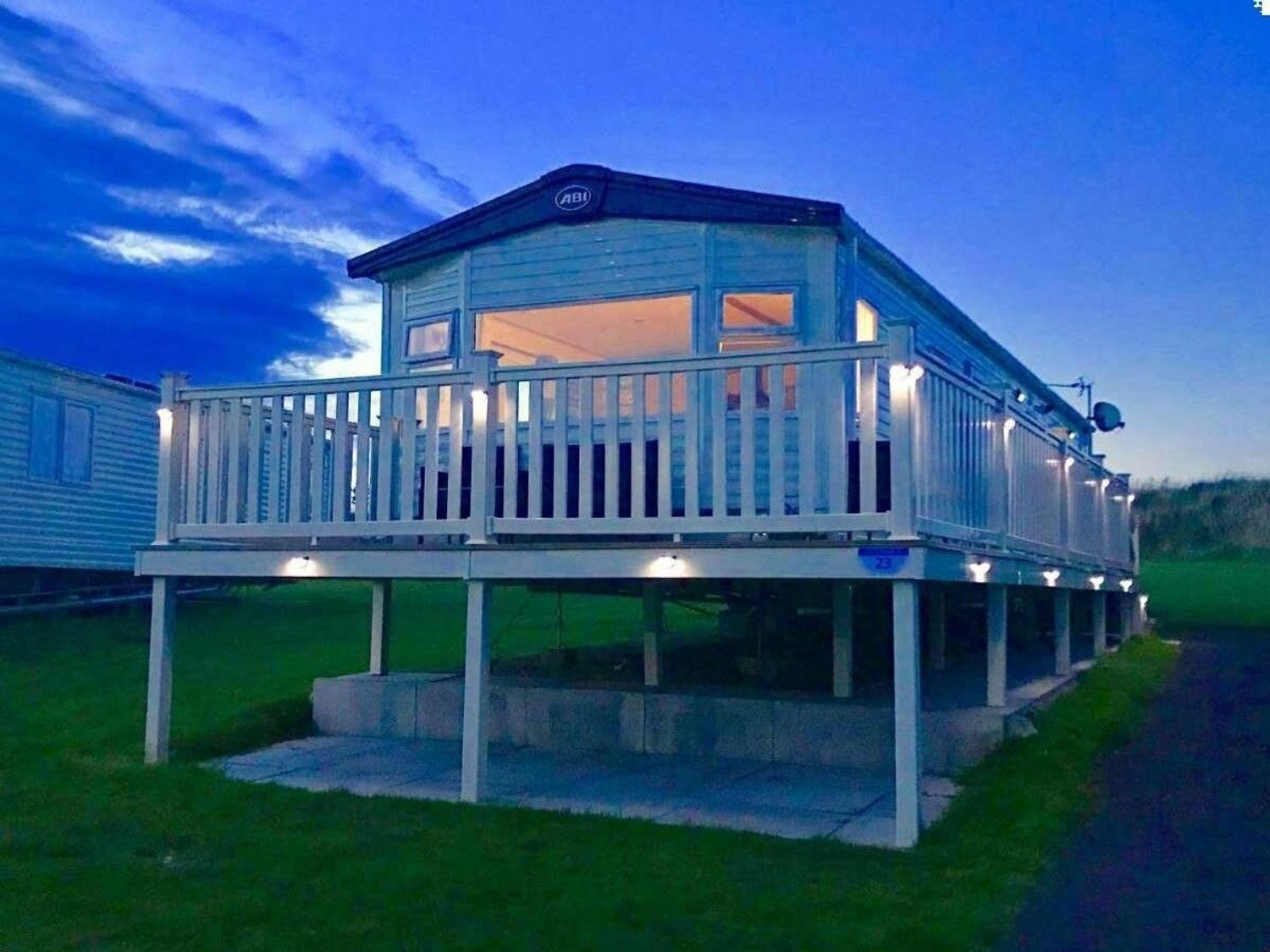 Blue Dolphin Holiday Park - Holiday Accommodation 10737 - North Yorkshire (incl. Whitby) - 1184954 - photo 1