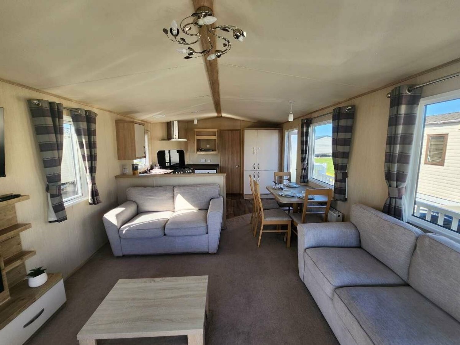 Golden Gate Holiday Centre - Holiday Accommodation 17277 - North Wales - 1186265 - photo 1