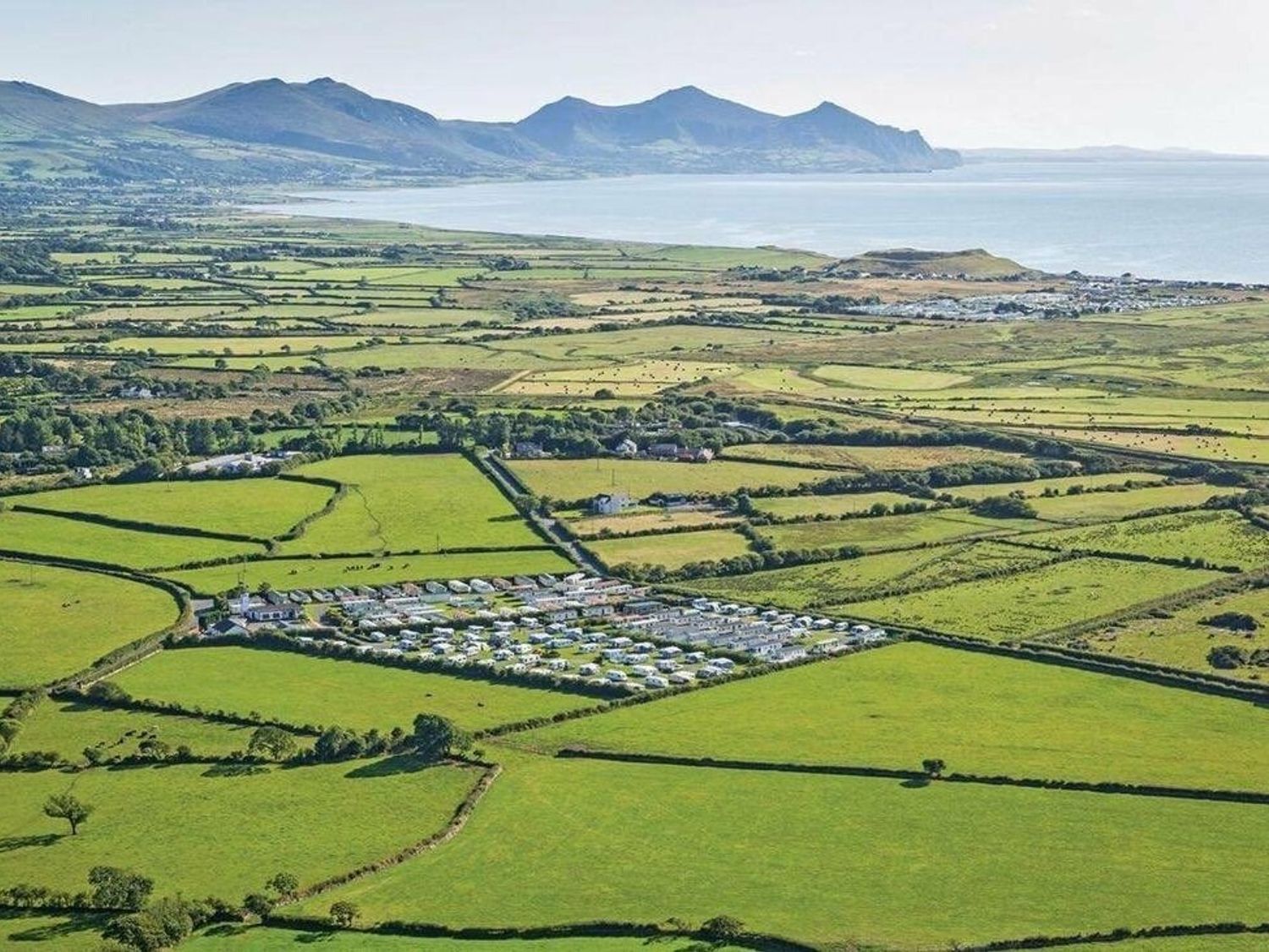 White Tower Holiday Park - Holiday Accommodation 18762 - North Wales - 1186715 - photo 1