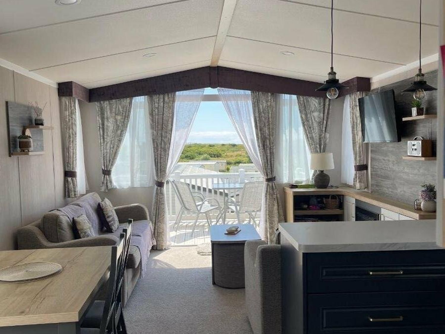 Pendine Sands - Holiday Accommodation 20319 - South Wales - 1187309 - photo 1