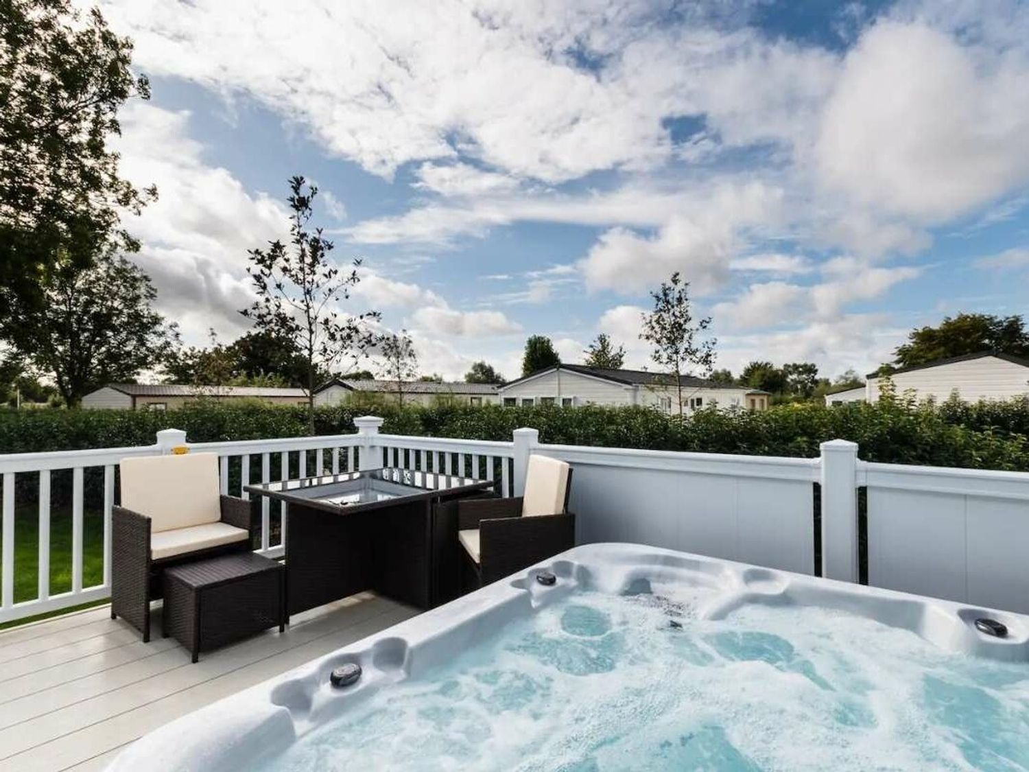 Hoburne Cotswolds - Holiday Accommodation 20964 - Somerset & Wiltshire - 1187630 - photo 1