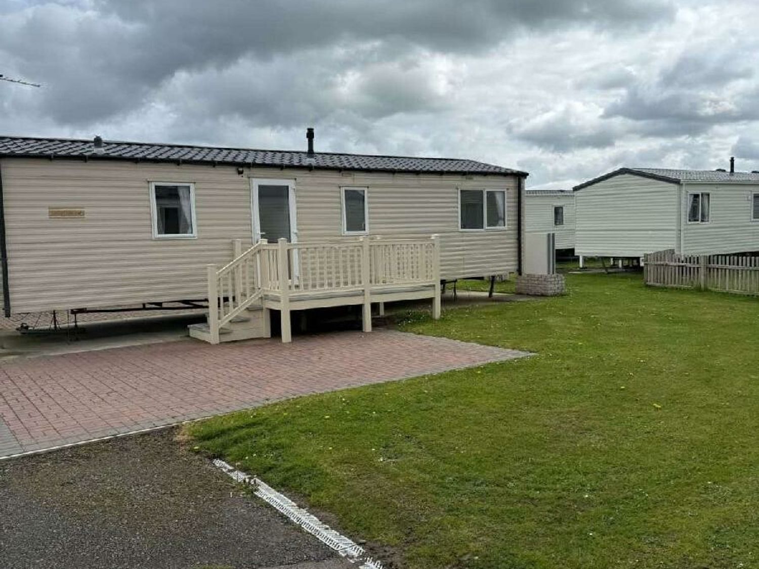 Golden Gate Holiday Centre - Holiday Accommodation 21957 - North Wales - 1188340 - photo 1