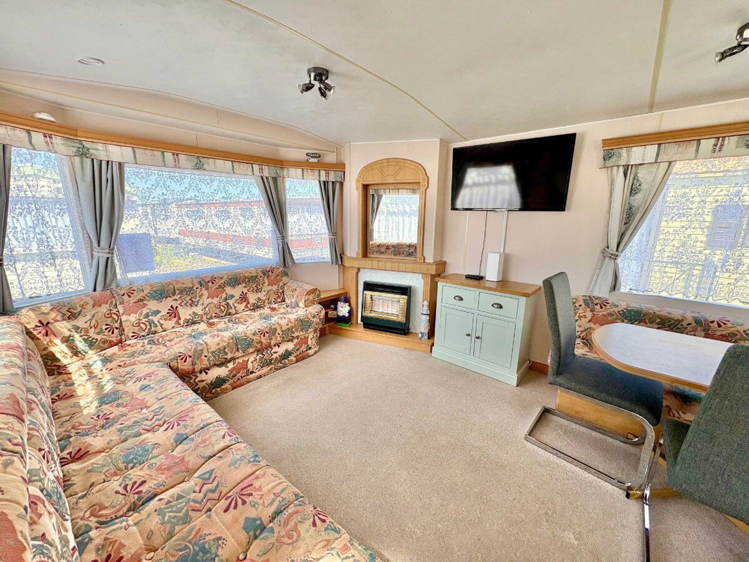 Happy Days Caravan Park - Holiday Accommodation 22004 - North Wales - 1188380 - photo 1
