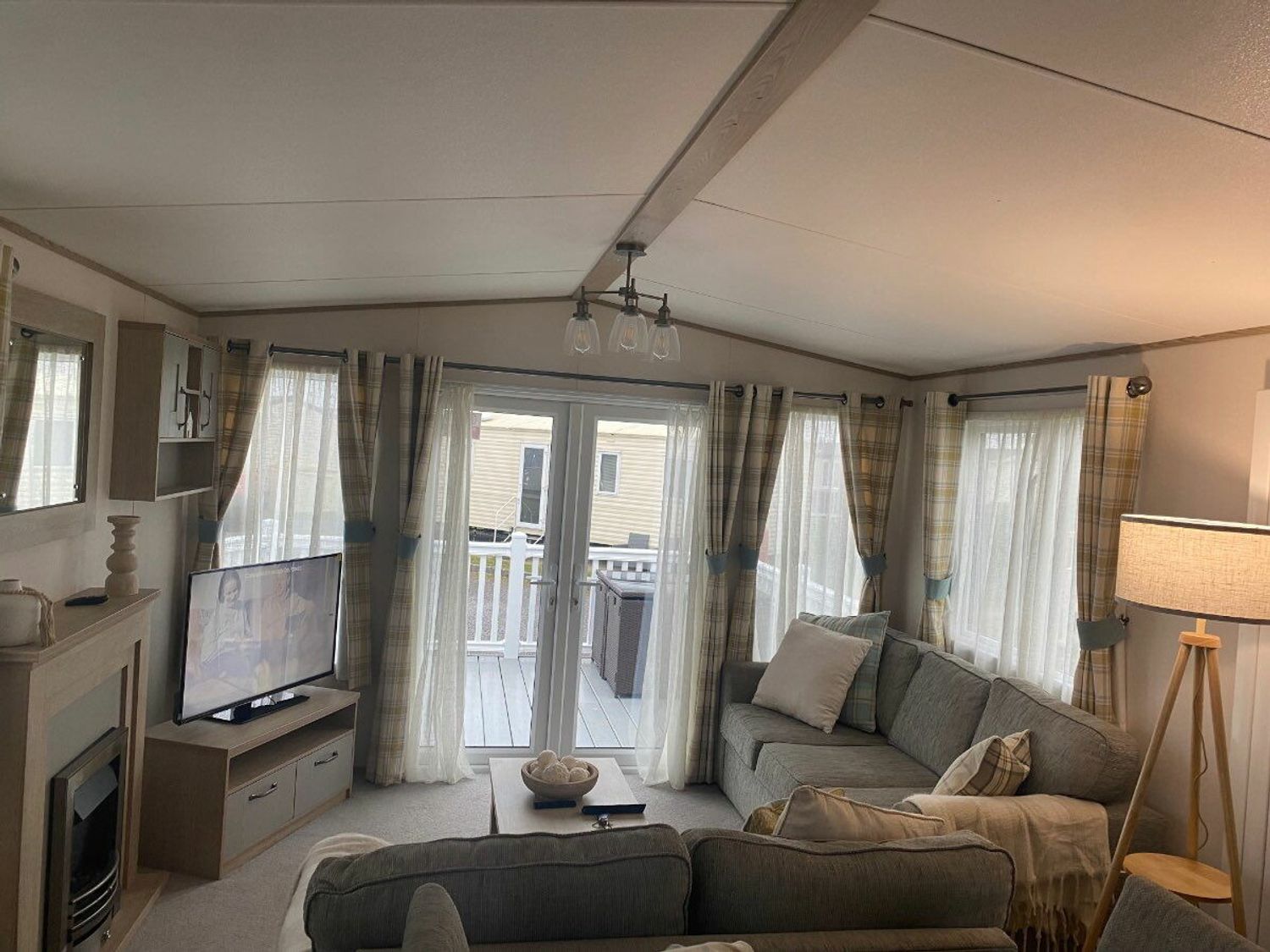 Trecco Bay - Holiday Accommodation 22016 - Somerset & Wiltshire - 1188389 - photo 1