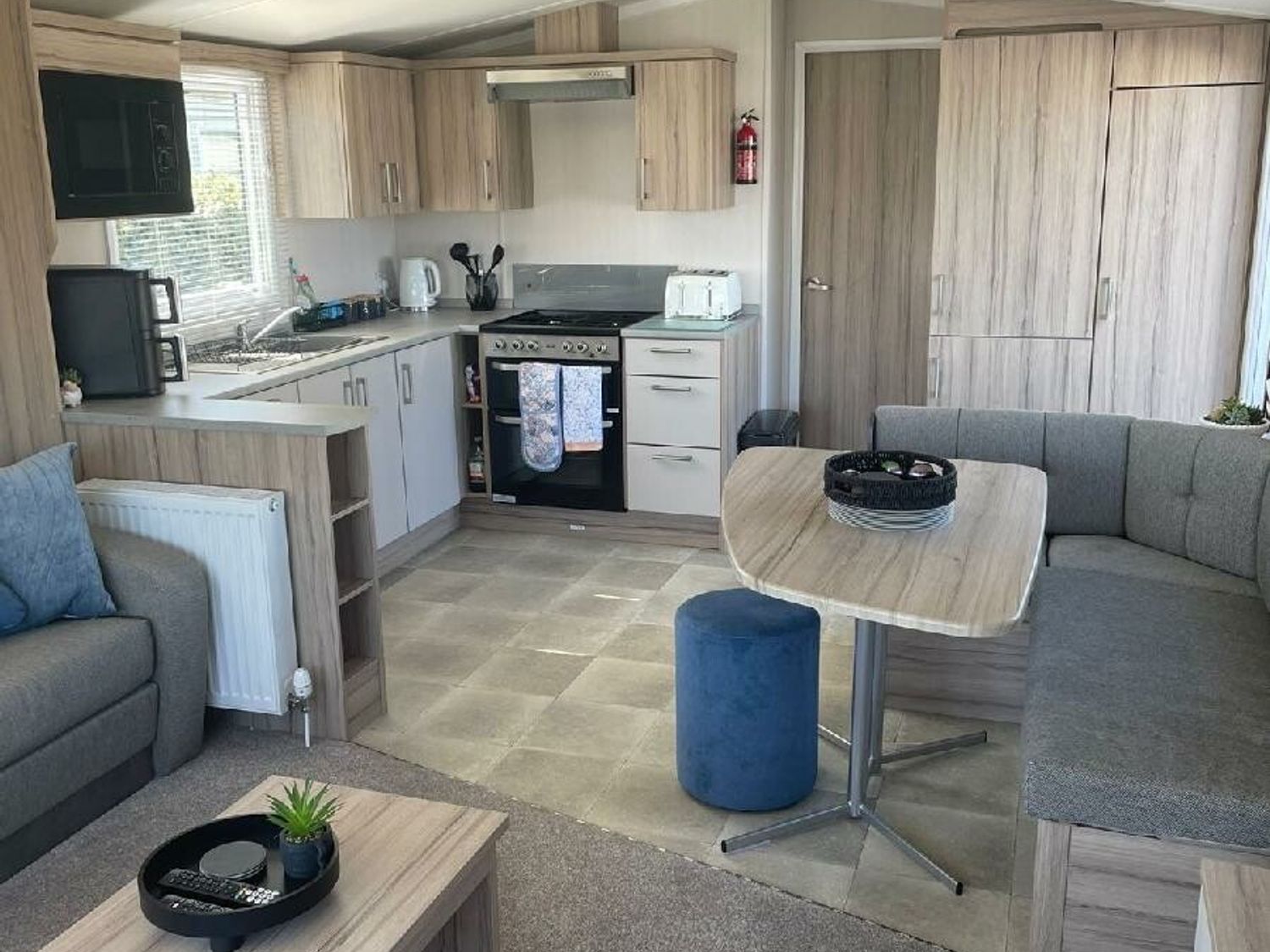 Trecco Bay - Holiday Accommodation 22035 - Somerset & Wiltshire - 1188407 - photo 1
