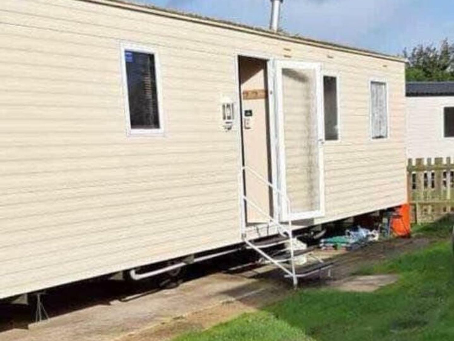 Hayling Island Holiday Park - Meadow Bay Villages - Holiday Accommodation 22187 - Hampshire - 1188531 - photo 1