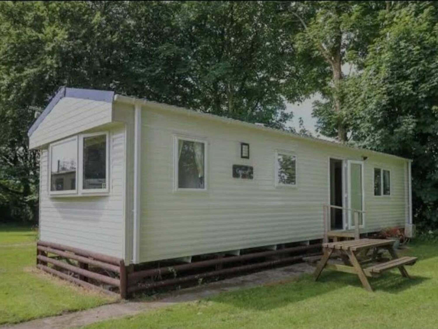Blackmoor Farm - Holiday Accommodation 22352 - South Wales - 1188662 - photo 1