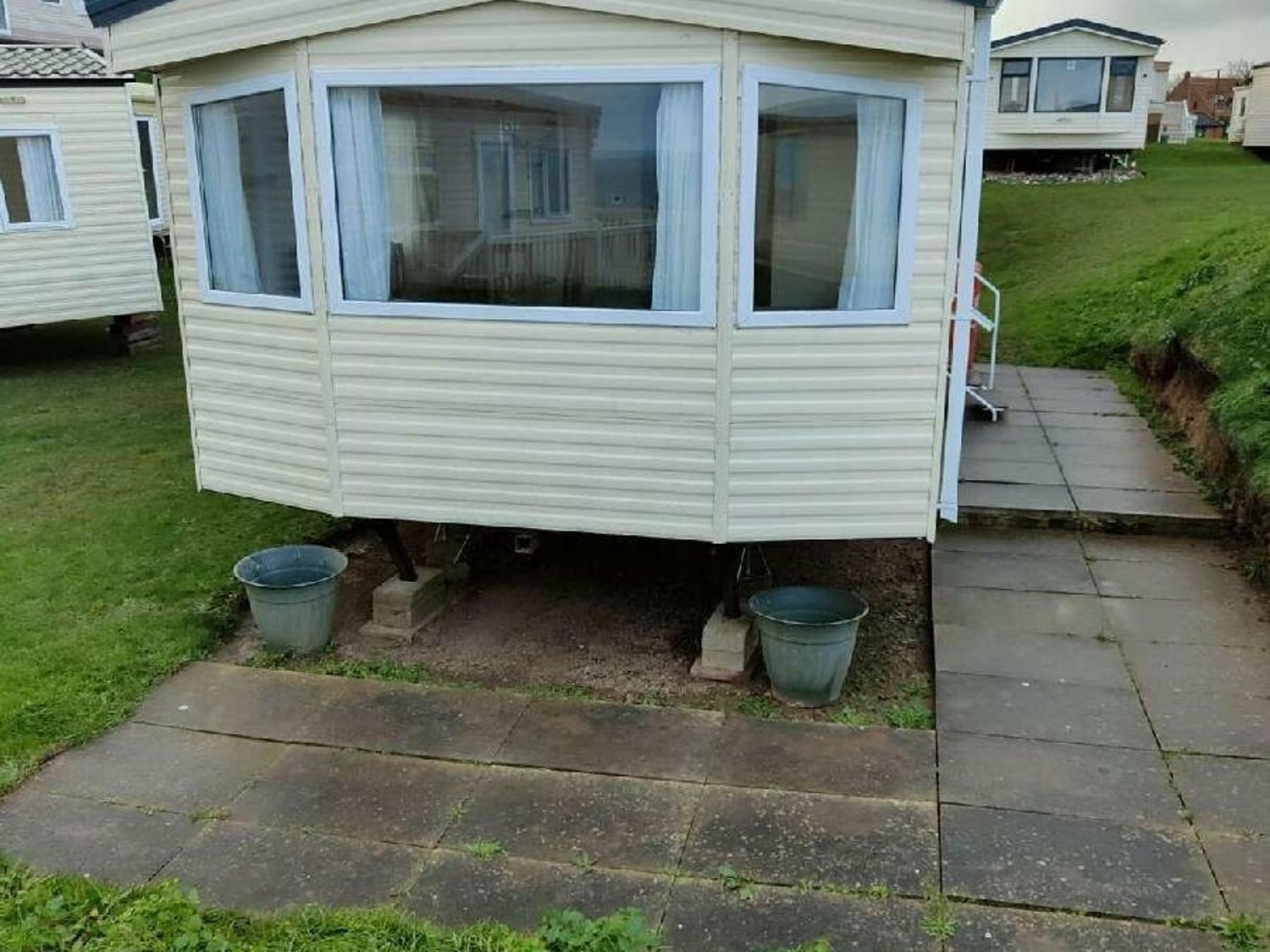 Kiln Cliffs Caravan Park - Holiday Accommodation 432 - Norfolk - 1188864 - photo 1