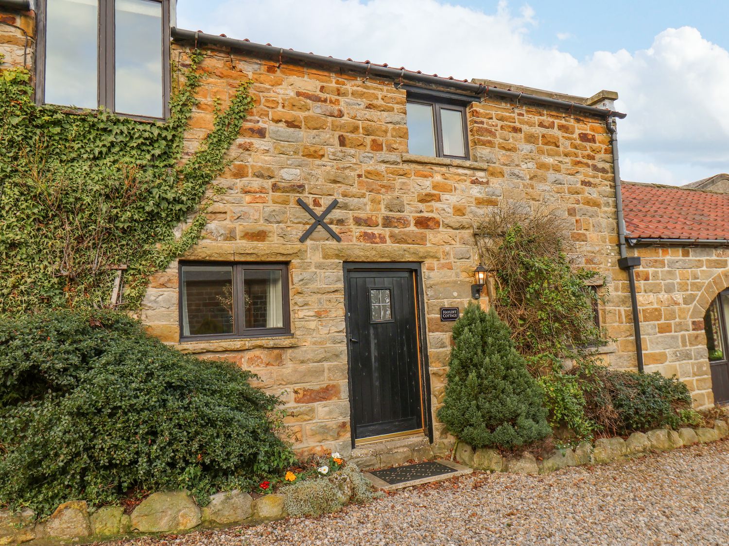 Hayloft Cottage - North Yorkshire (incl. Whitby) - 1210 - photo 1