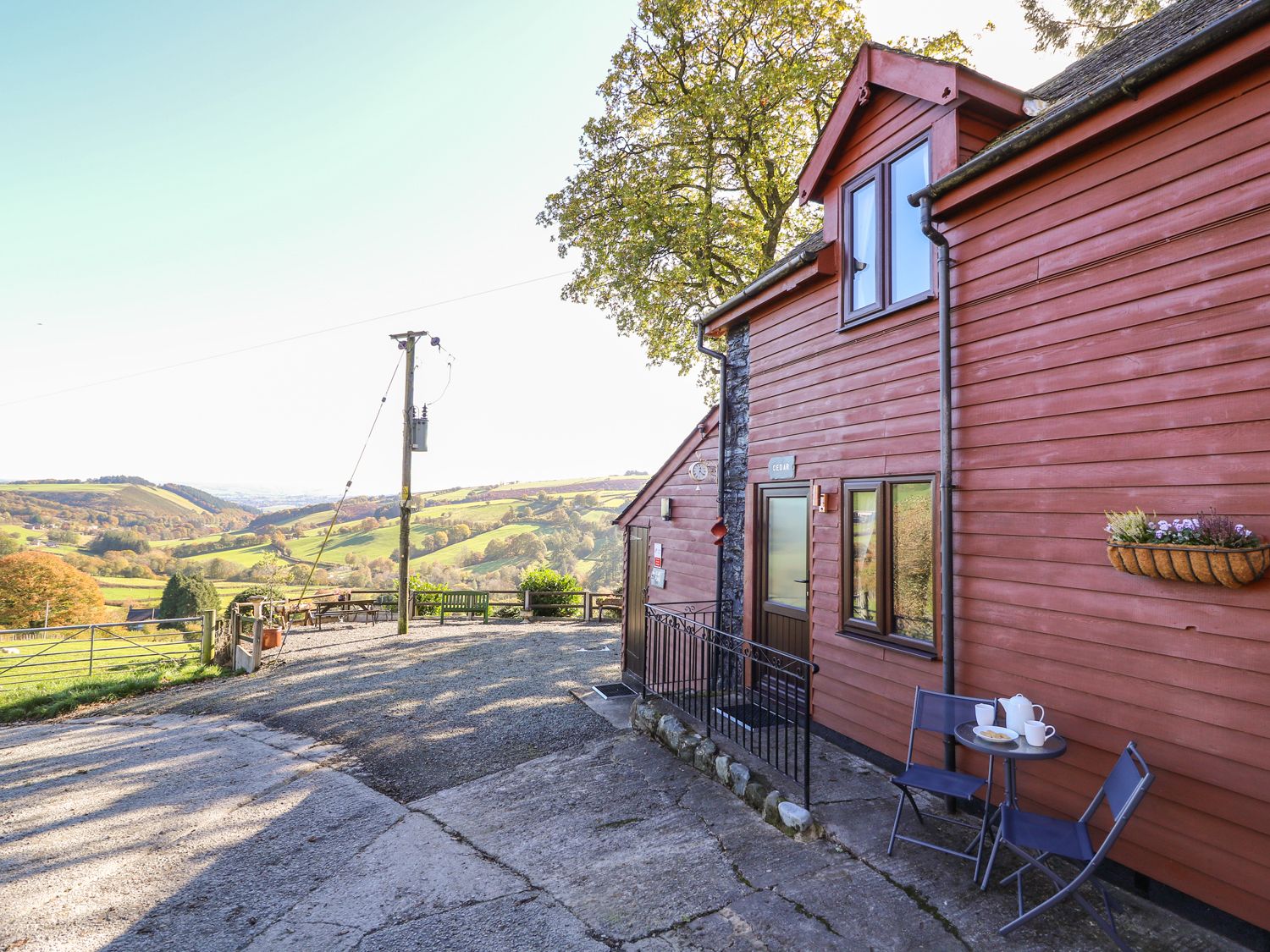 Cedar Cottage                     photo 20