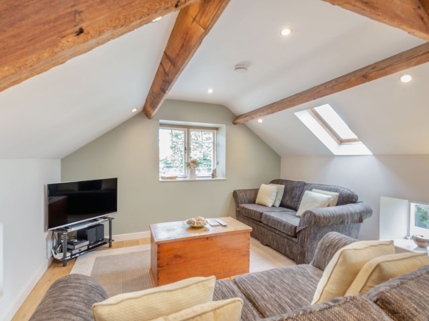 Upstairs Downstairs Cottage Snainton ( Ref 13914 ) Rent Snainton holiday home in North Yorkshire