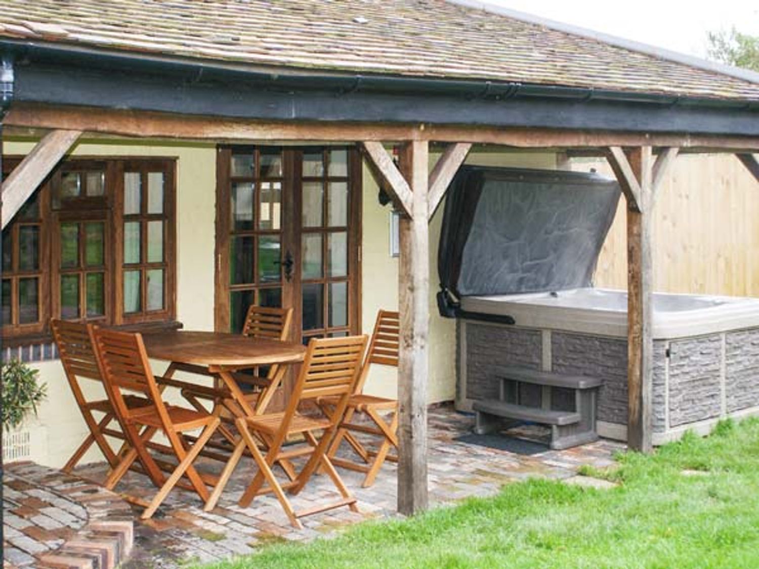 Brambles Cottage                     photo 2