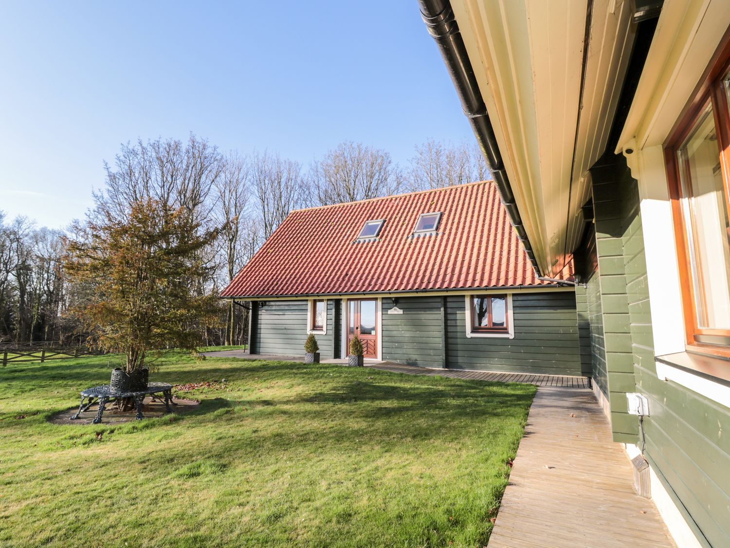 Apple Tree Lodge                     photo 18