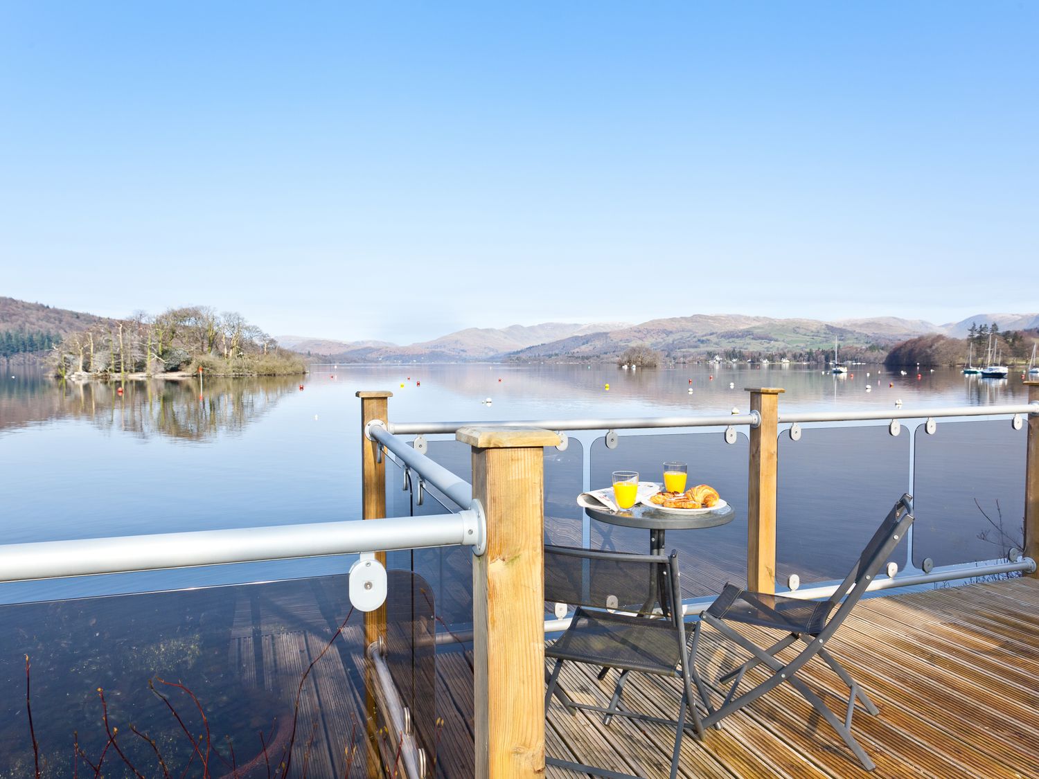 Lodge on the Lake