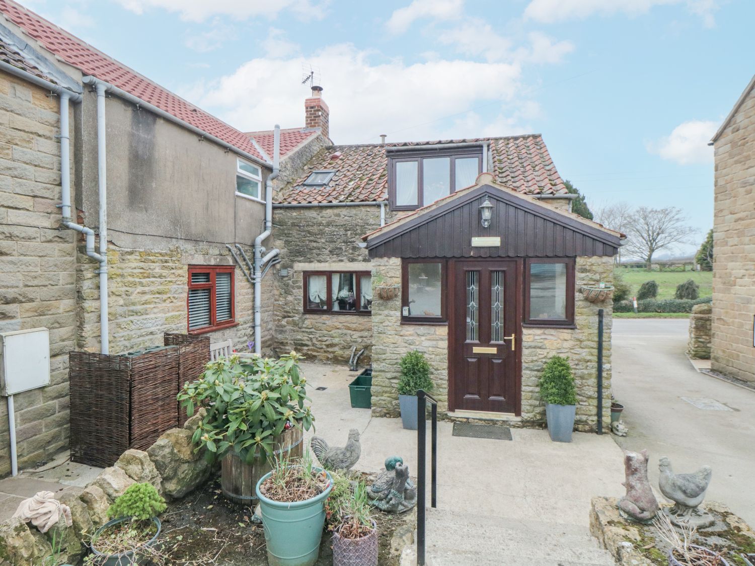 Photo of Boundcliffe Farm Allerston ( Ref 3878 ) Self catering accommodation in Allerston near Scarborough North Yorkshire