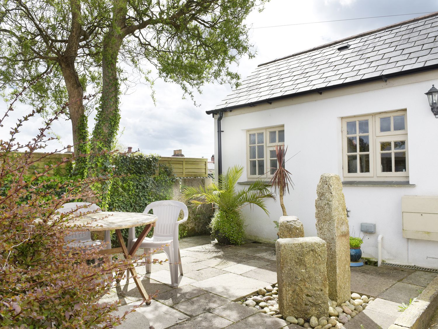 Willow Cottage                     photo 37